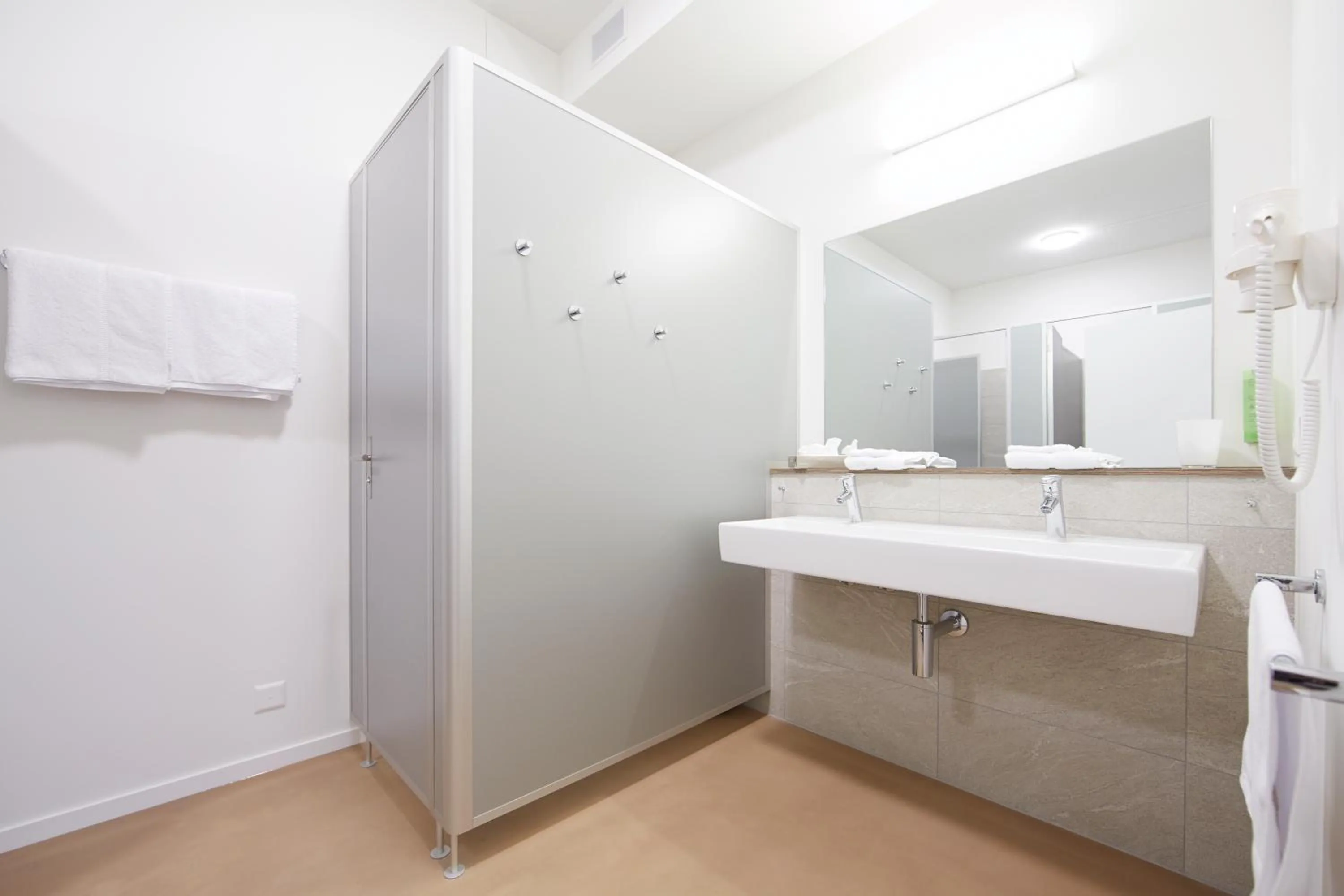 Toilet in B&B Hotel Peter und Paul