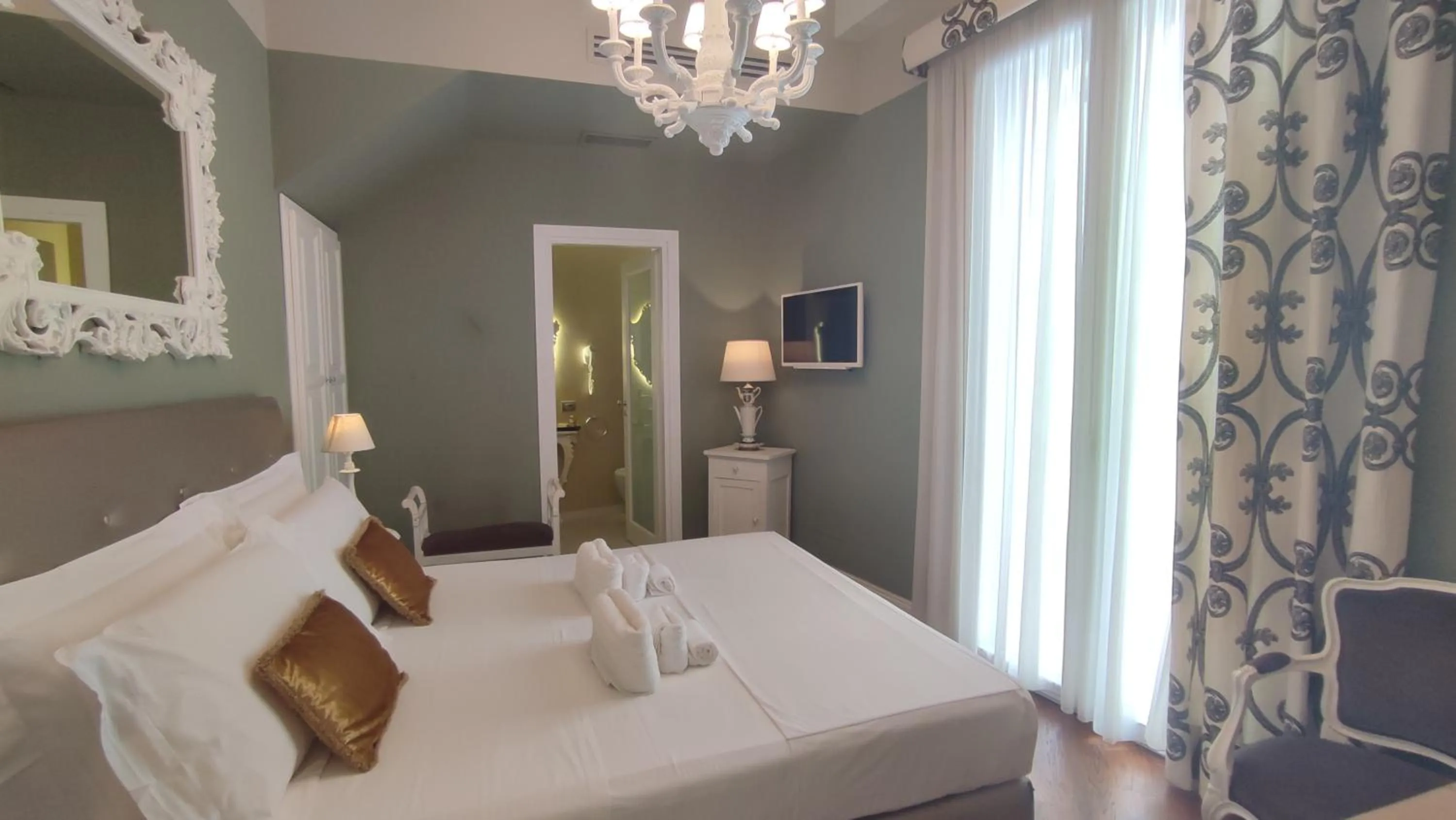 Bed in Dimora Bellini - Residenza d'Epoca