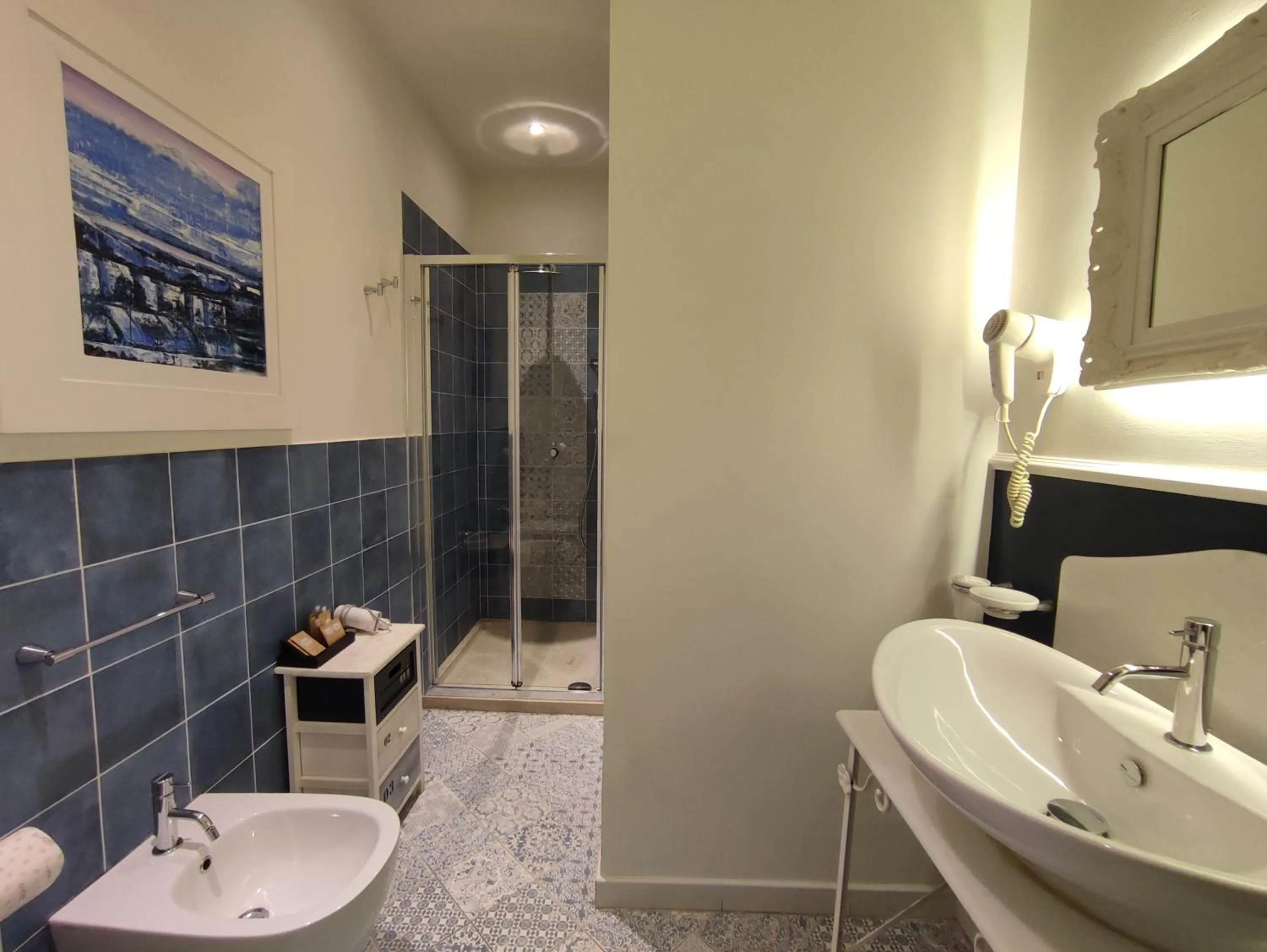 Shower in Dimora Bellini - Residenza d'Epoca