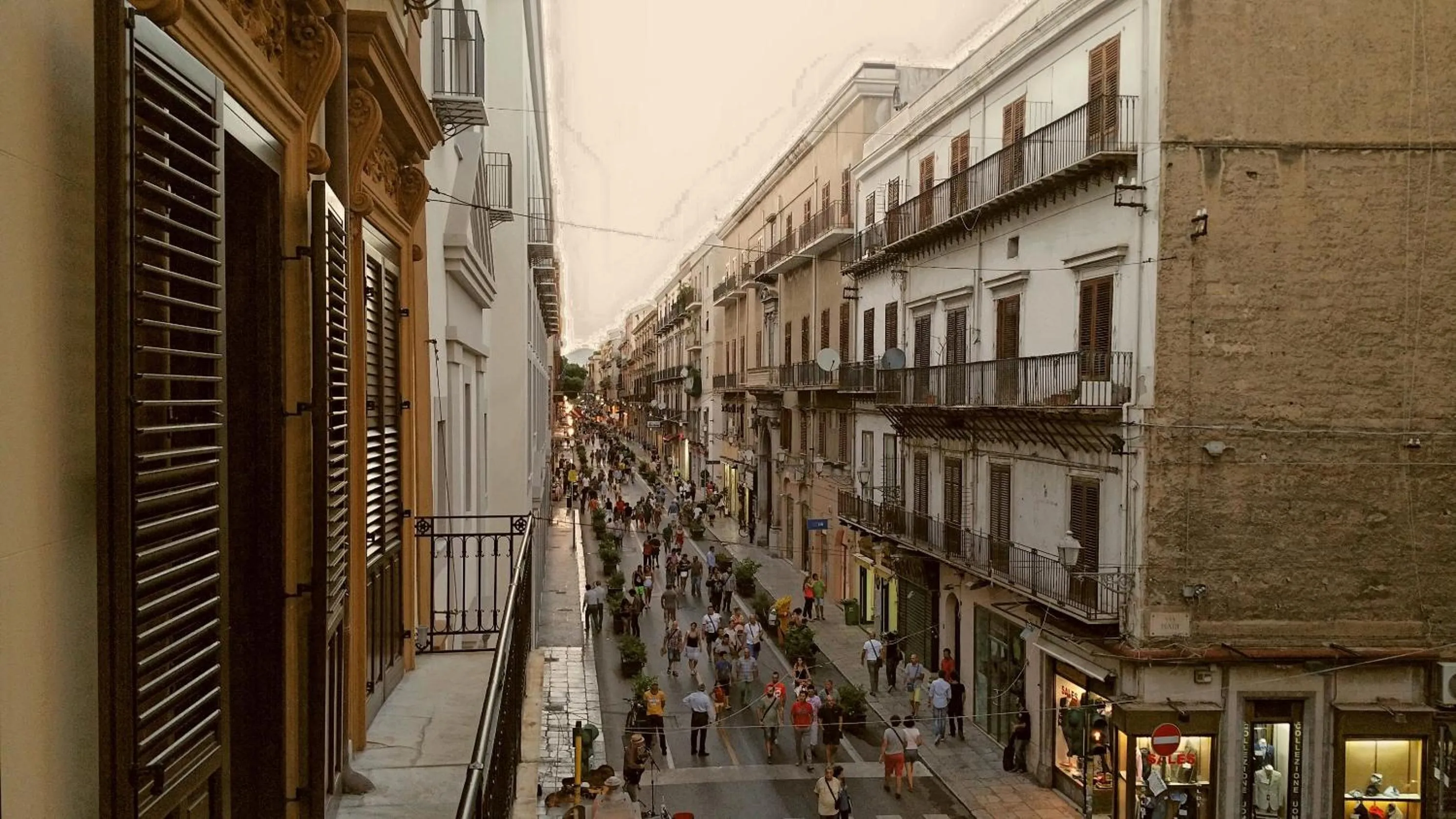 Neighbourhood in Dimora Bellini - Residenza d'Epoca
