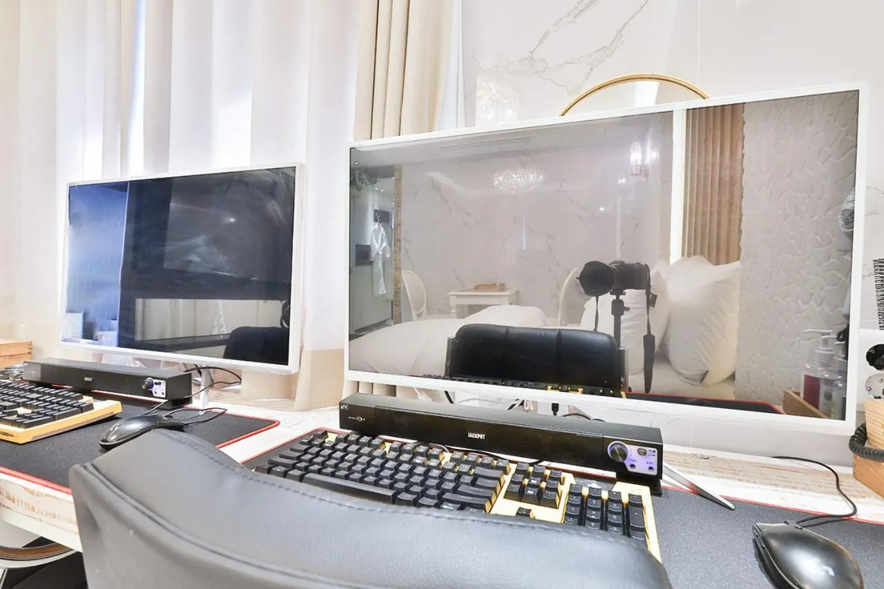 Photo of the whole room in February, Riverside Hotel Gyeongsan