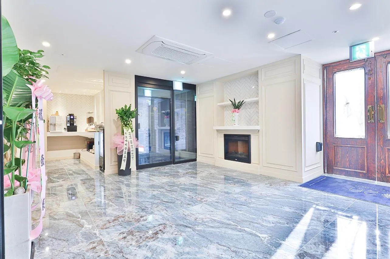 Area and facilities in February, Riverside Hotel Gyeongsan