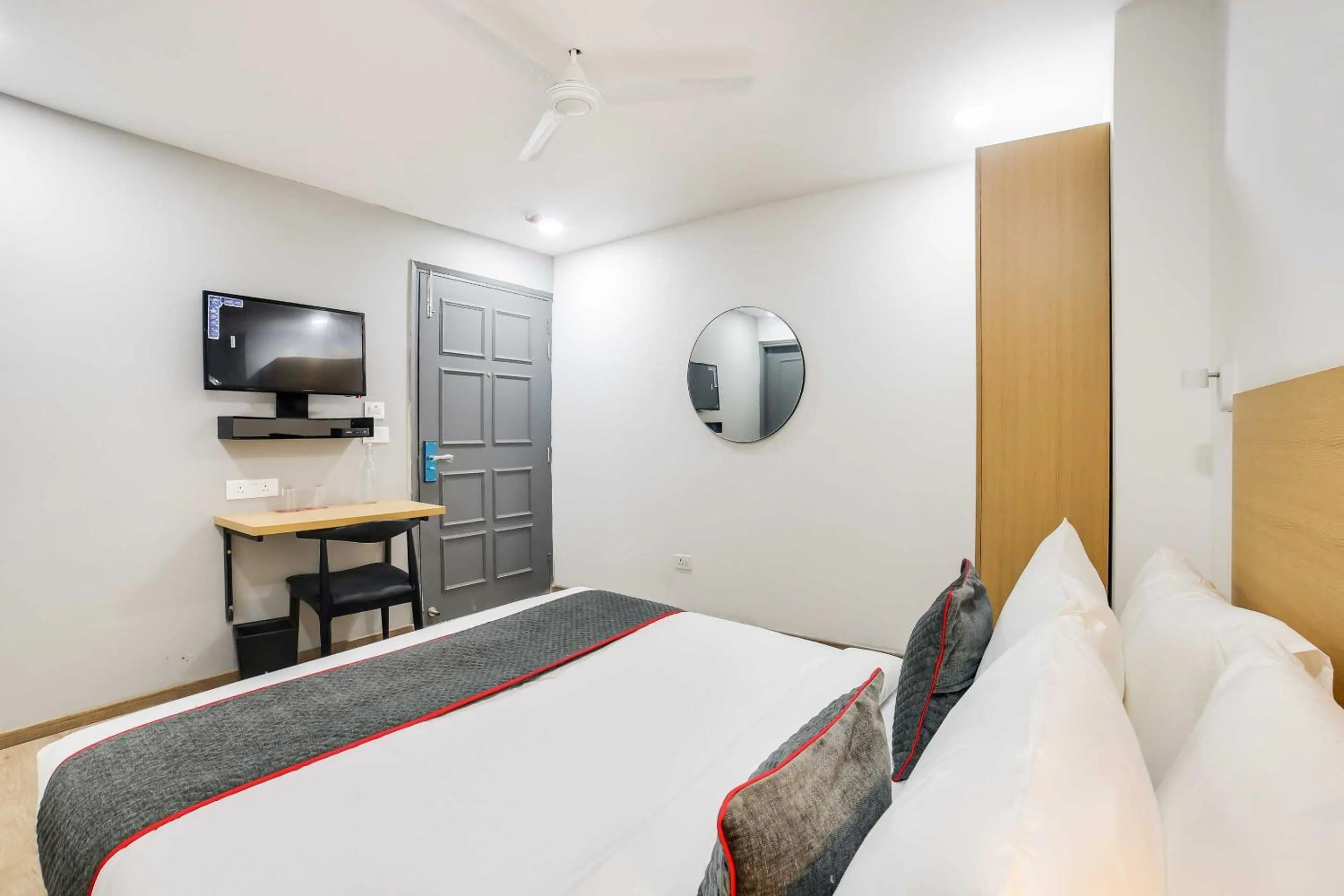 Bedroom, Bed in Collection O GGS Indraprastha University