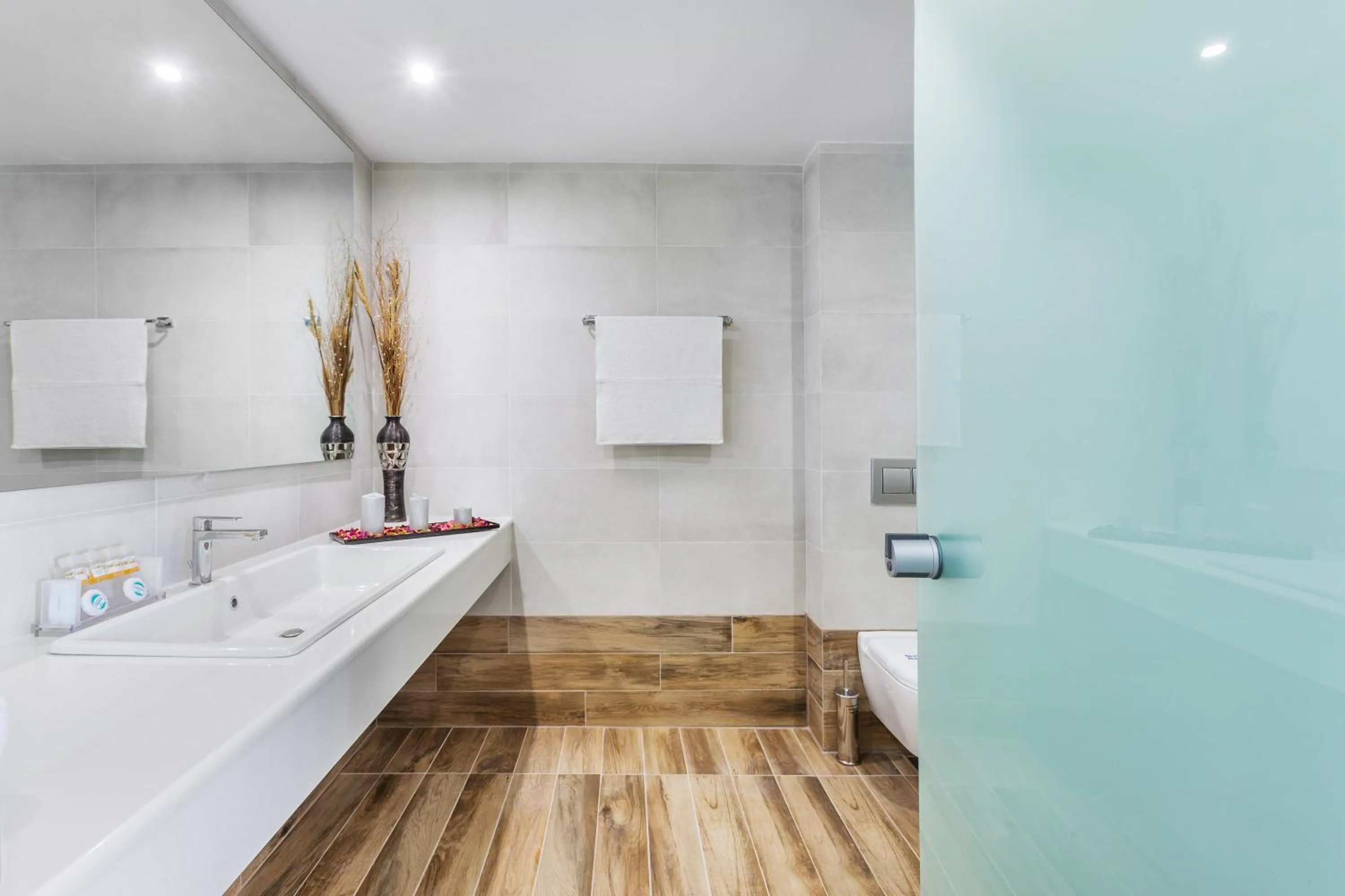 Bathroom in Iris Hotel