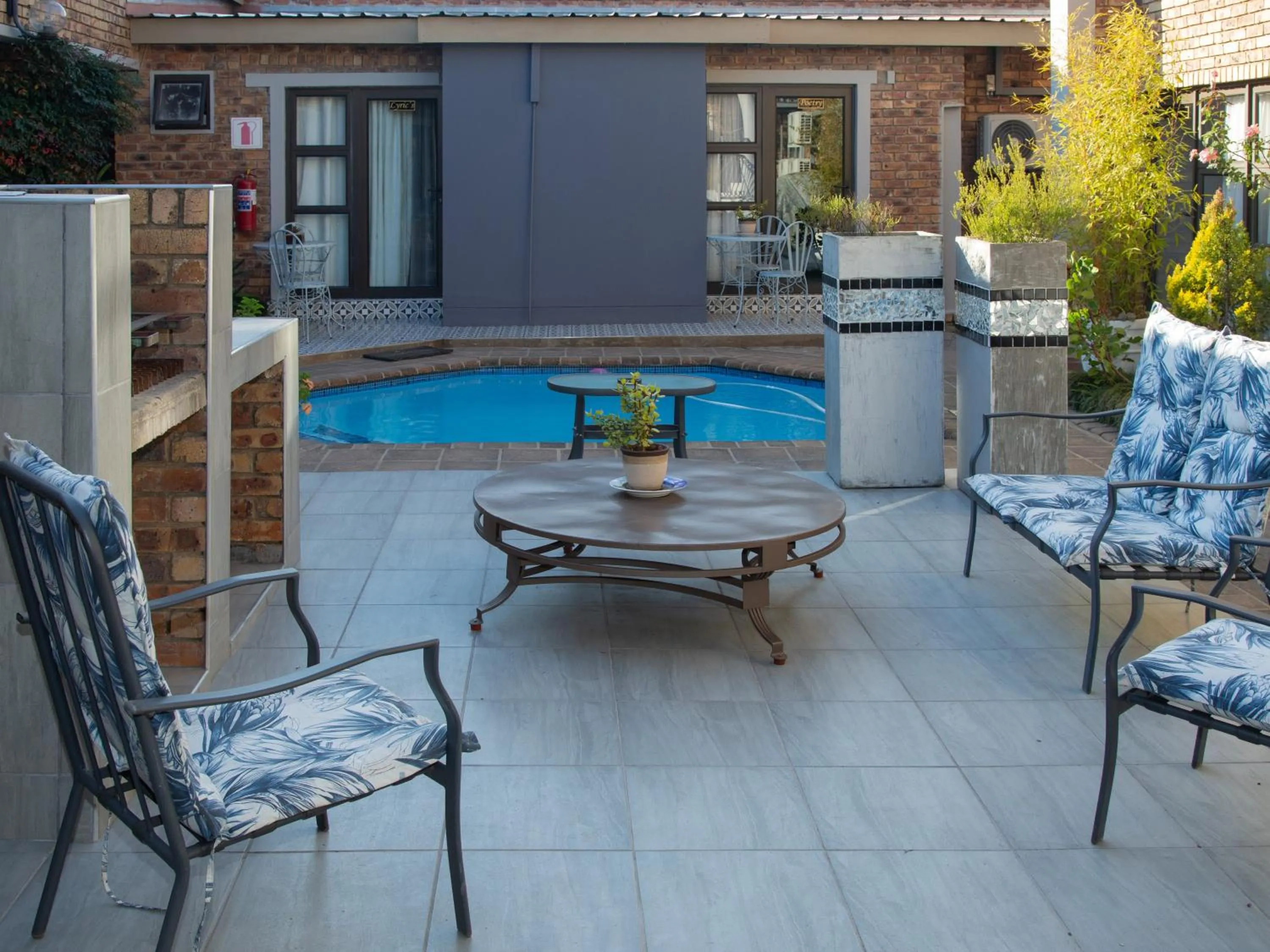 Swimming pool in Dormio Manor Guest Lodge