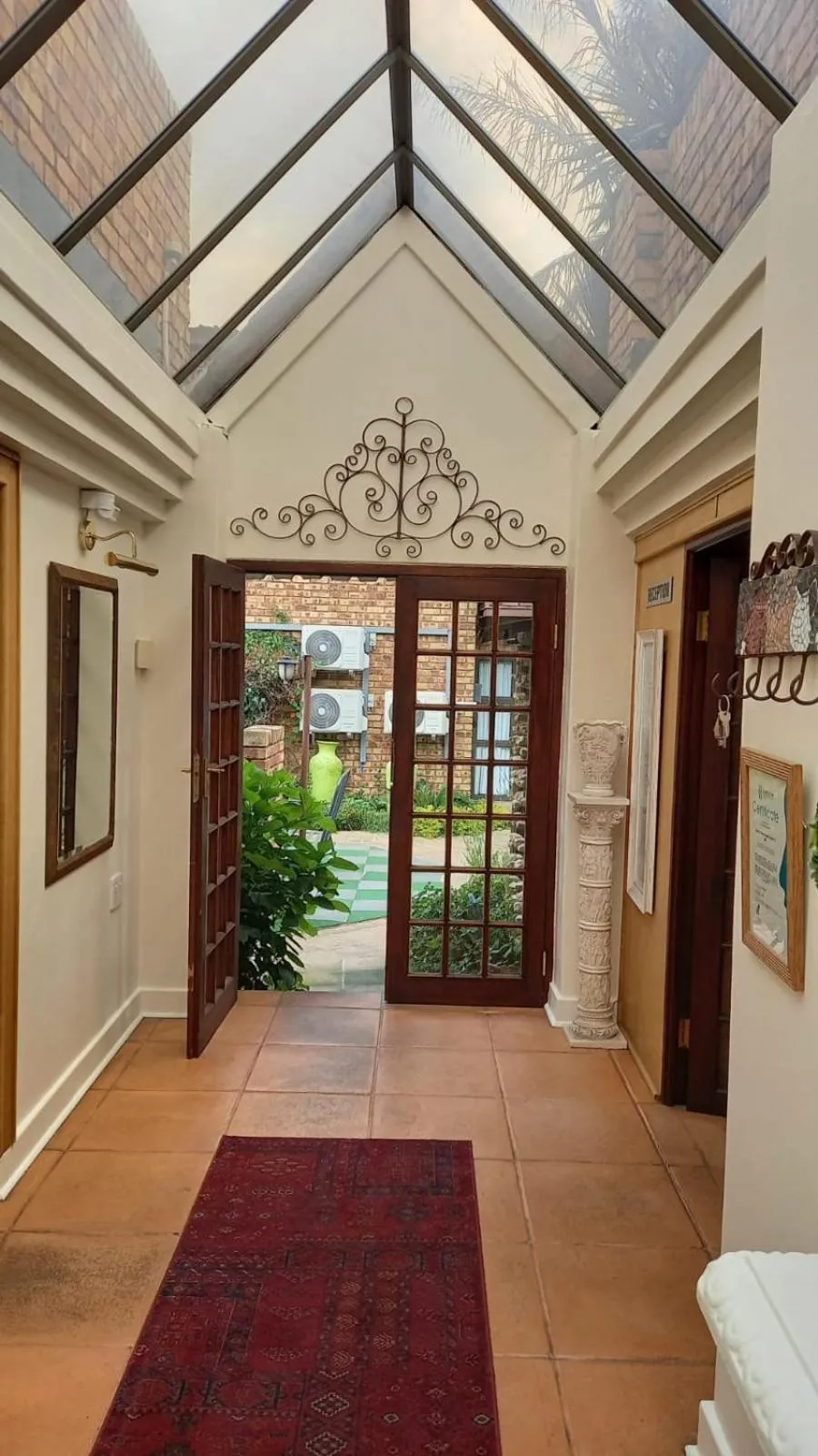 Facade/entrance in Dormio Manor Guest Lodge