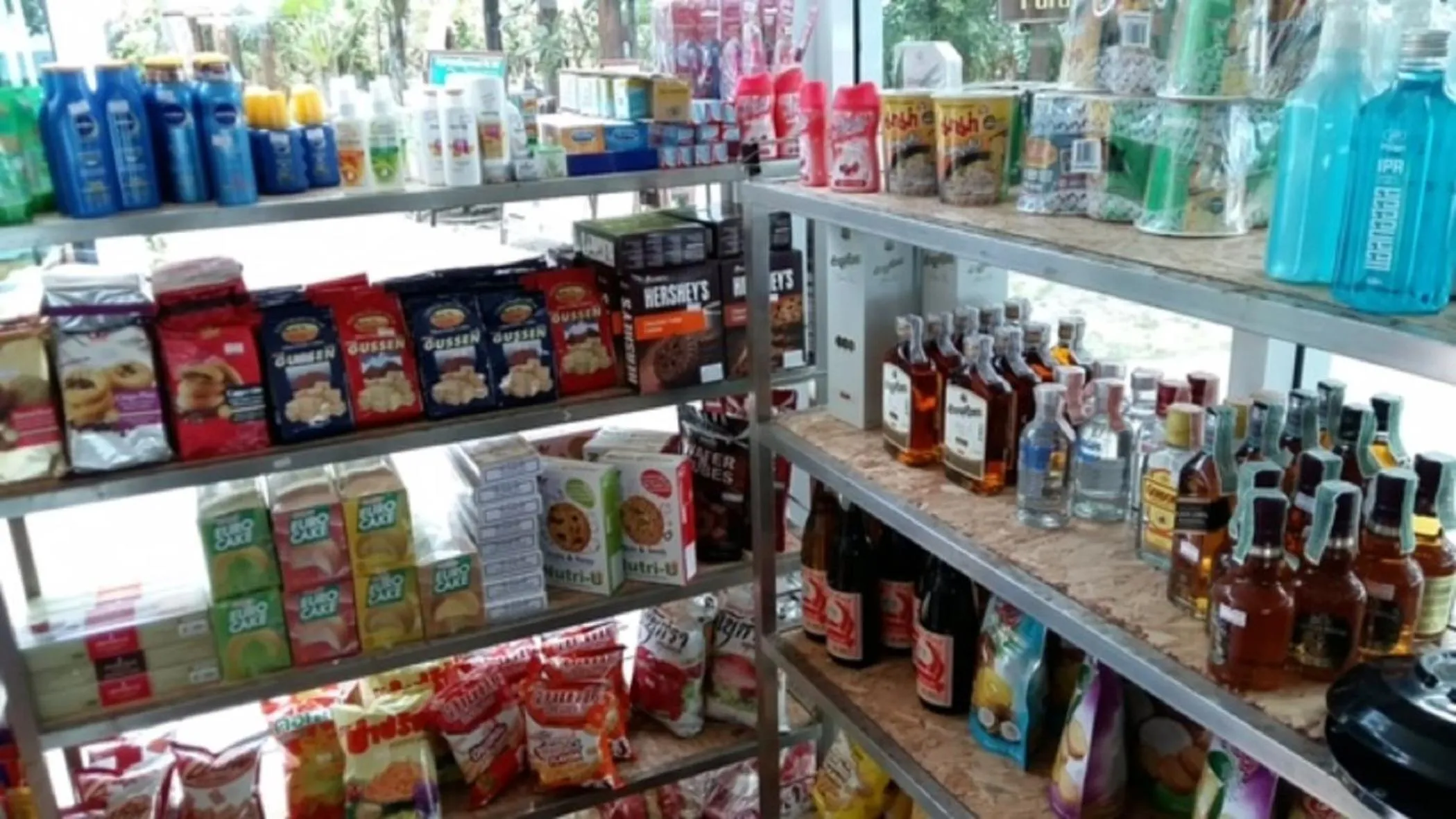 Food and drinks in Paradise Resort Phi Phi