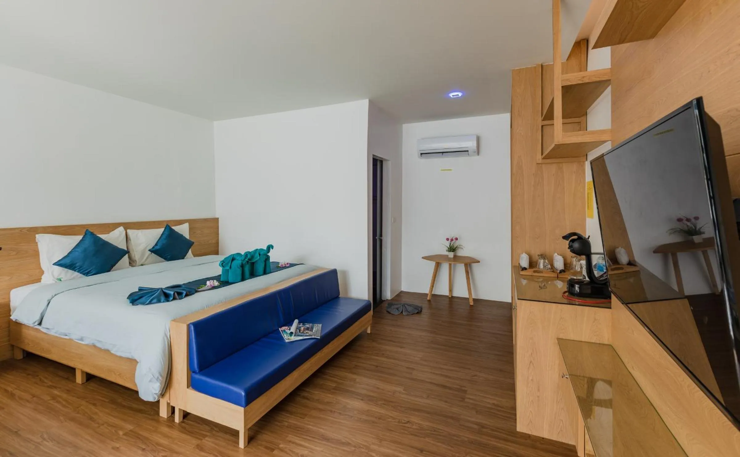 Bedroom, Bed in Paradise Resort Phi Phi