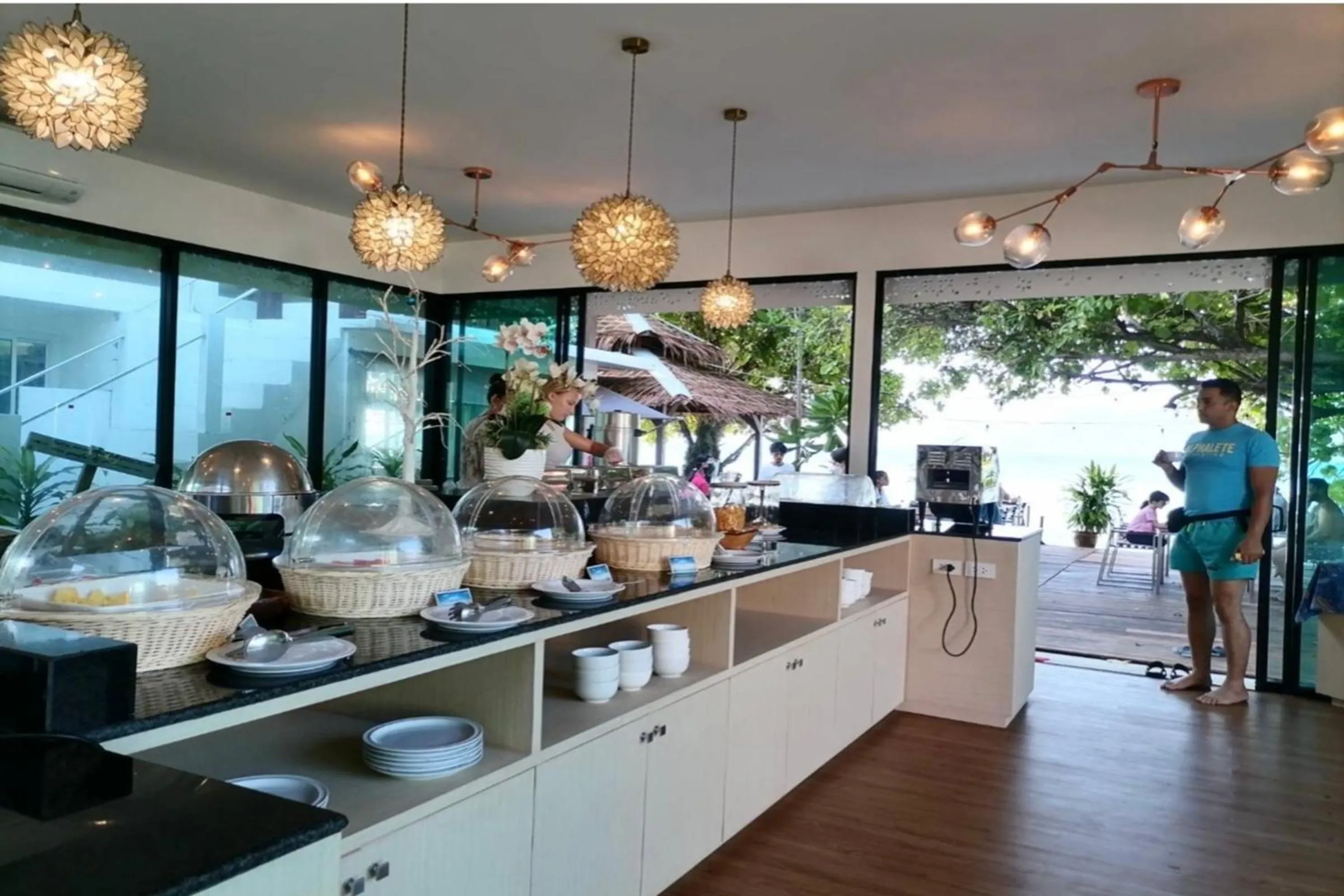 Restaurant/places to eat in Paradise Resort Phi Phi