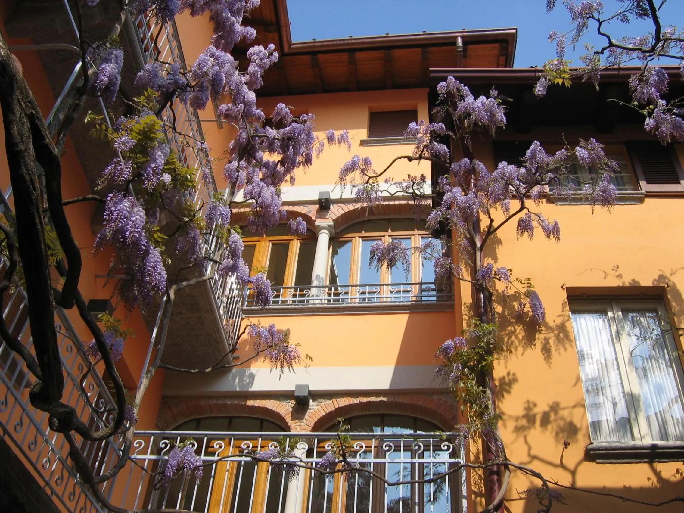 Facade/entrance in Albergo Esposito