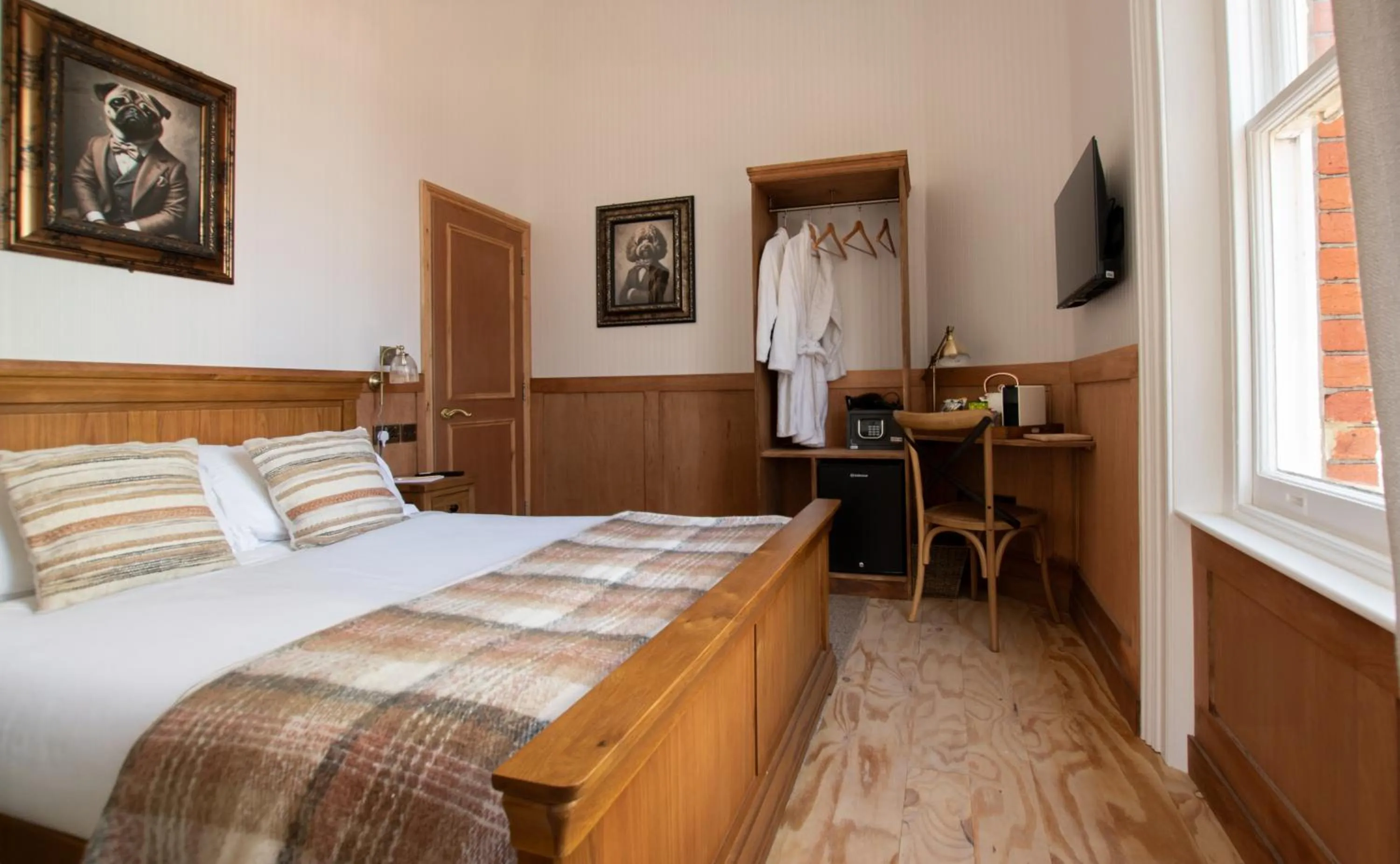 Bedroom, Bed in The Old Farmhouse Pub and Rooms