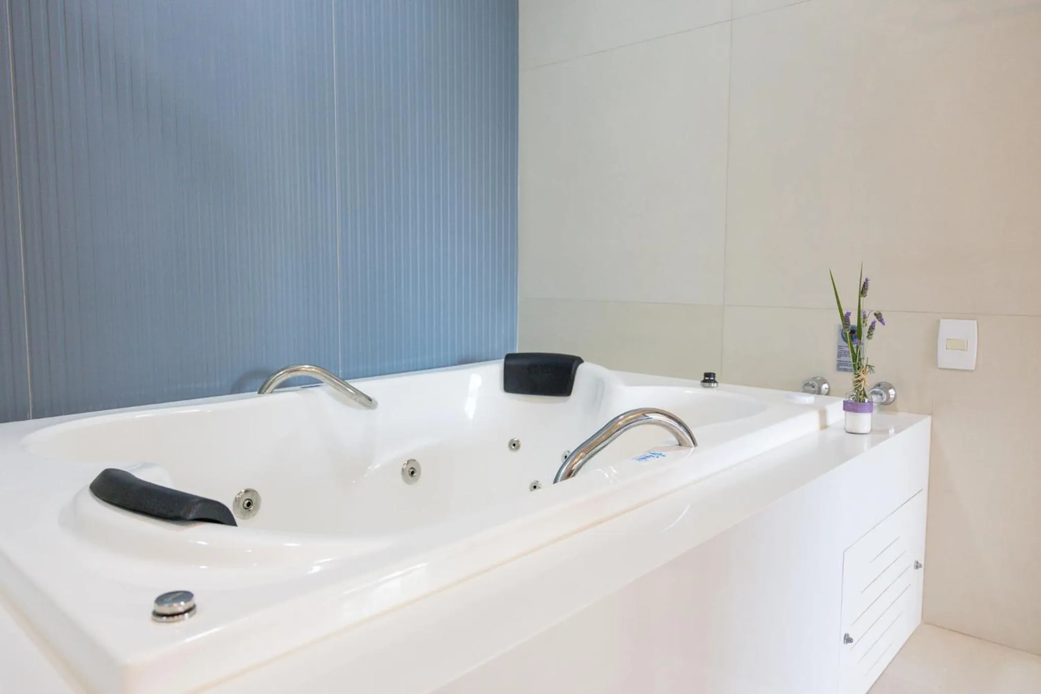 Bathroom in Vinhedo Plaza Hotel