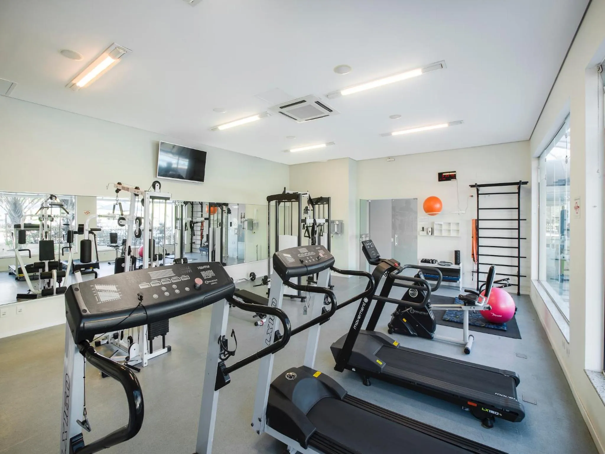 Fitness centre/facilities in Vinhedo Plaza Hotel