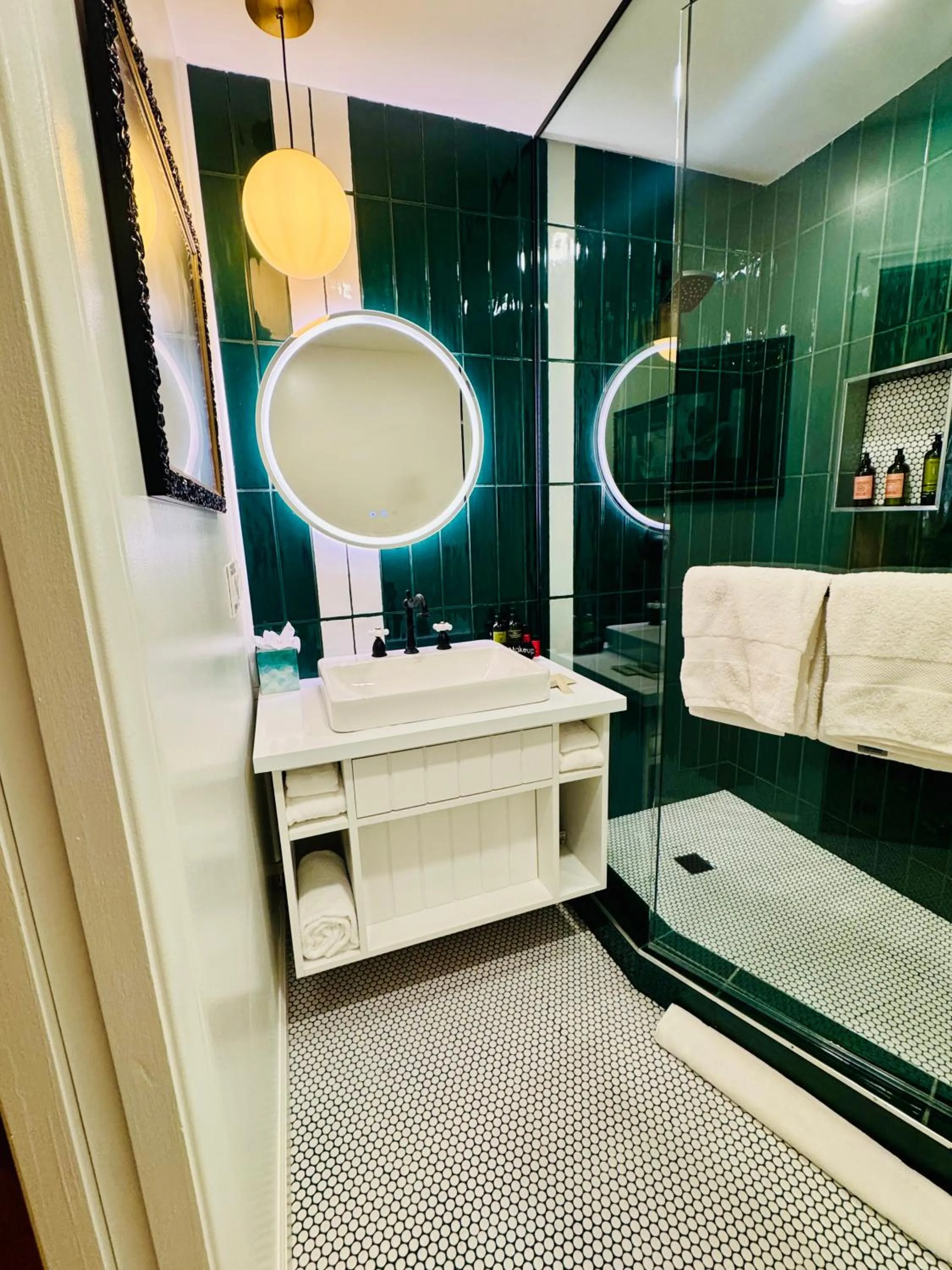 Bathroom in Dive Palm Springs