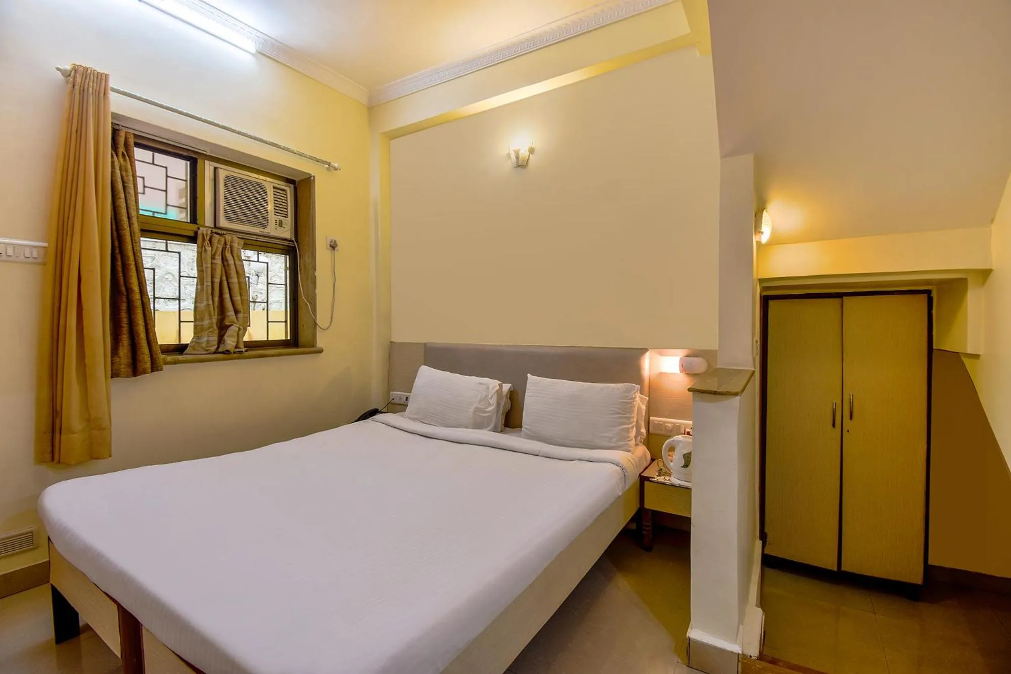 Bedroom, Bed in Sereniity Resort Lonavala
