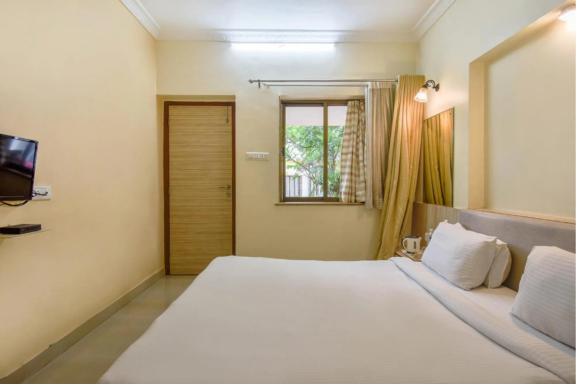 Bedroom, Bed in Sereniity Resort Lonavala