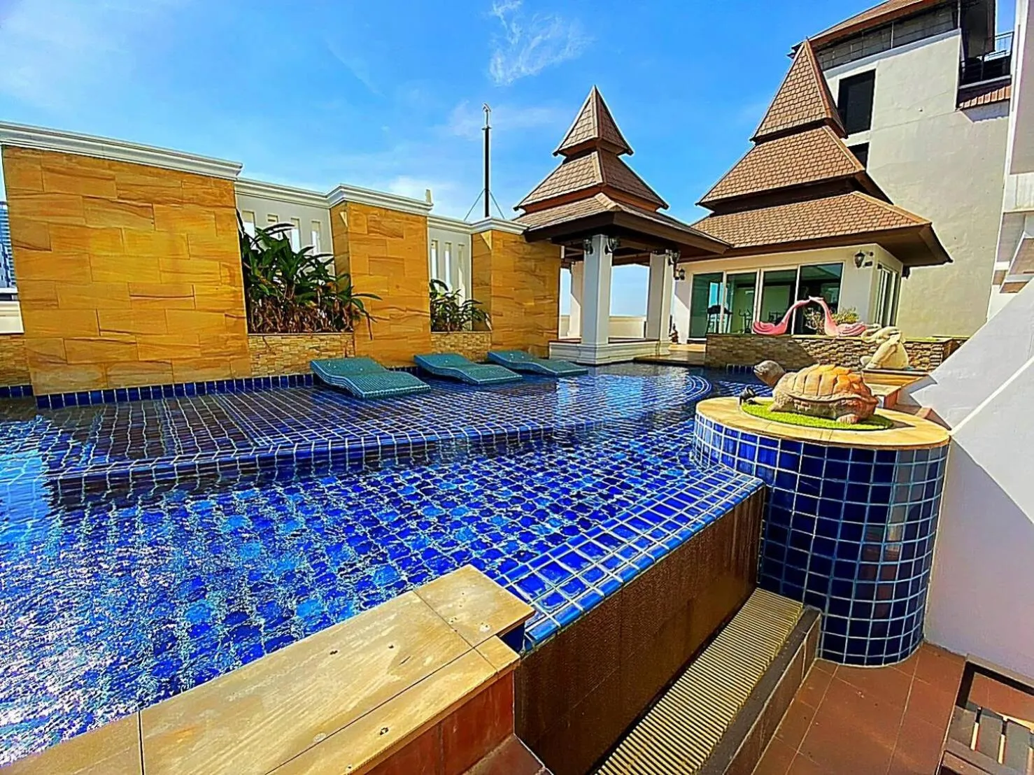 Swimming pool in Royal Heritage Pavilion, Jomtien
