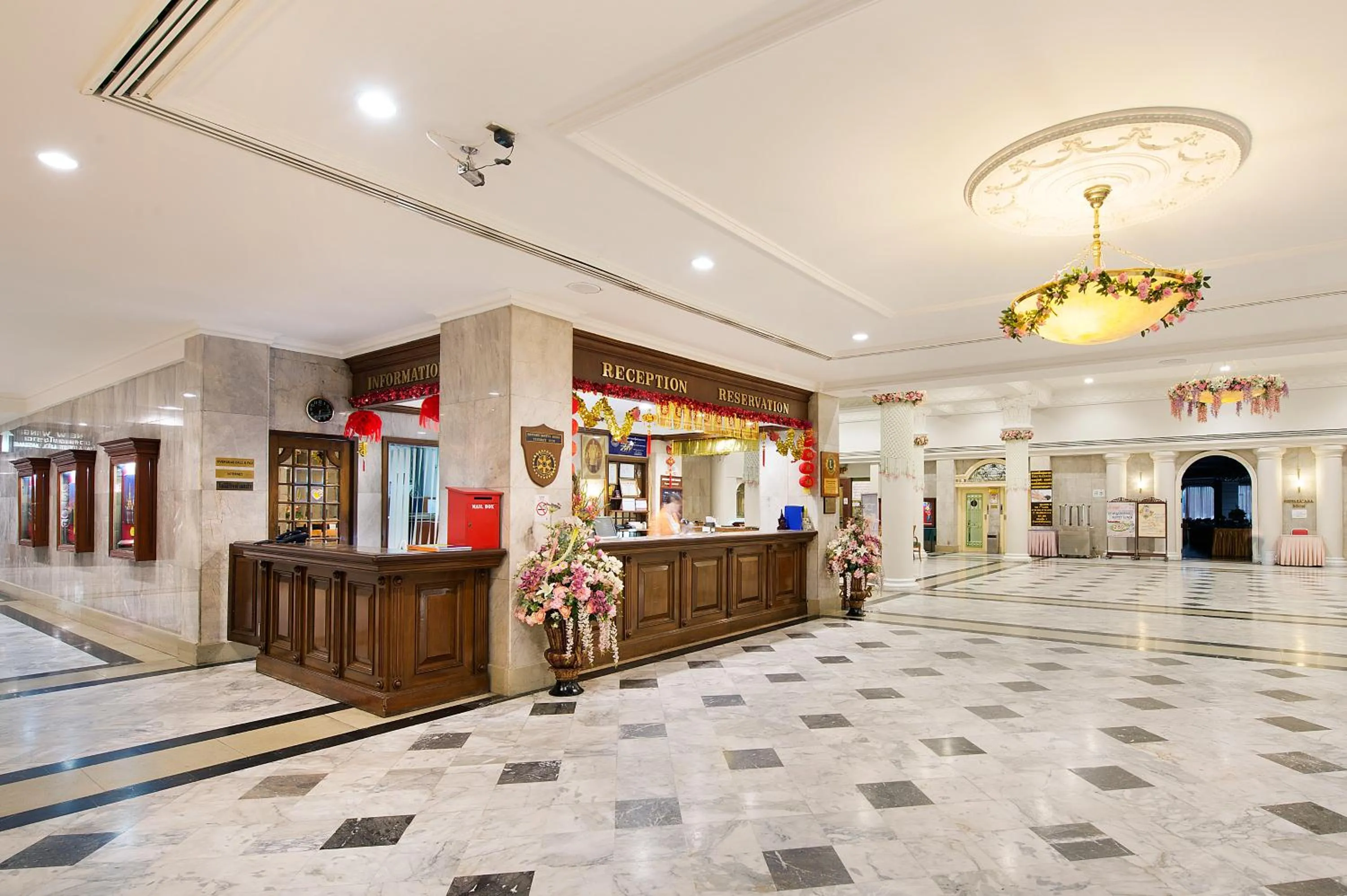 Lobby or reception in Royal Rattanakosin Hotel - Near Grand Palace & Khaosan Road