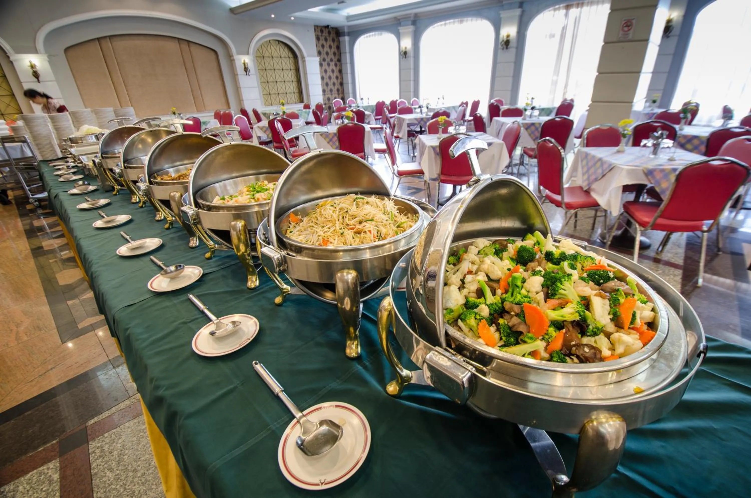 Food and drinks in Royal Rattanakosin Hotel - Near Grand Palace & Khaosan Road