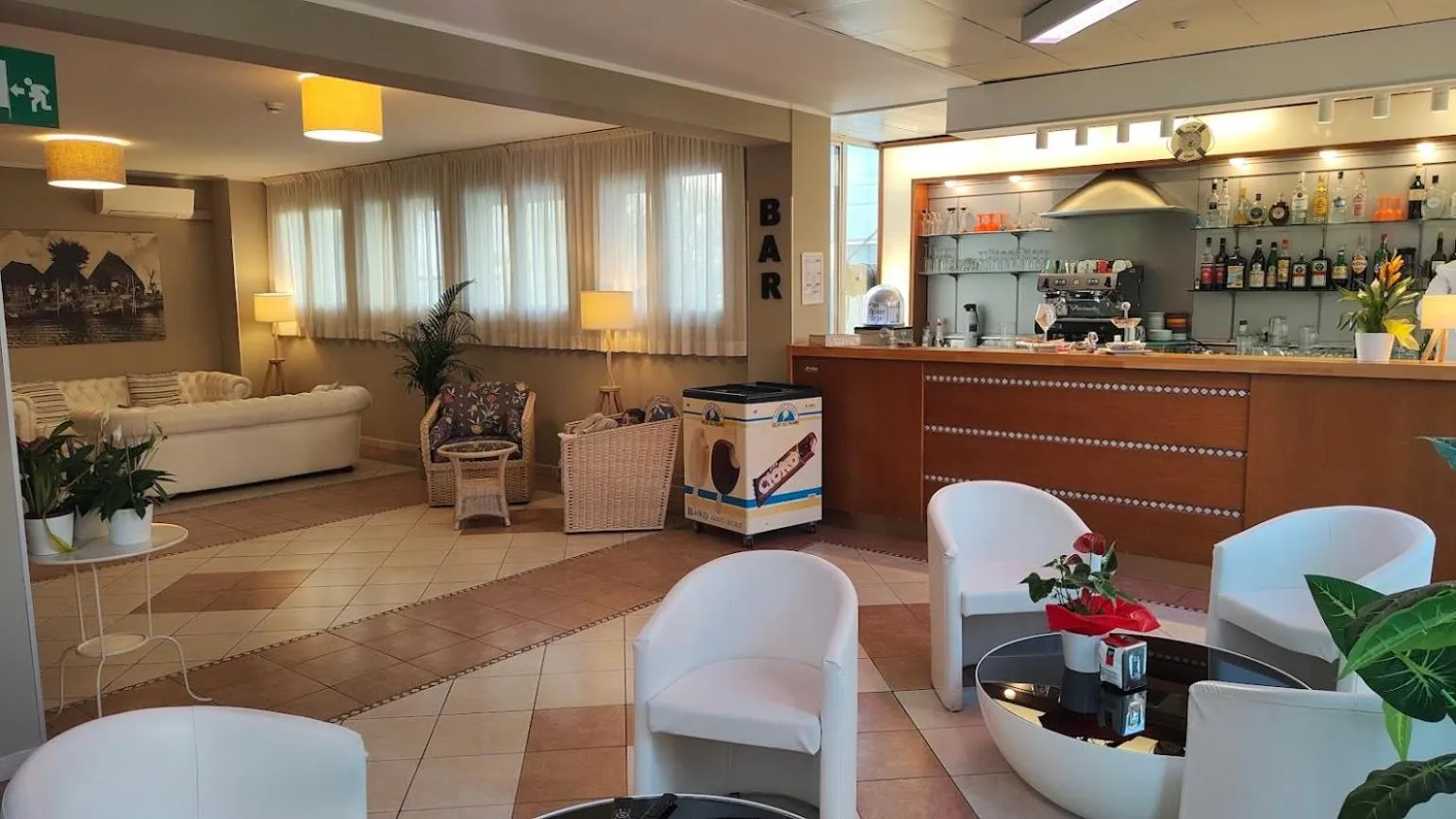 Lounge or bar in Hotel Capri