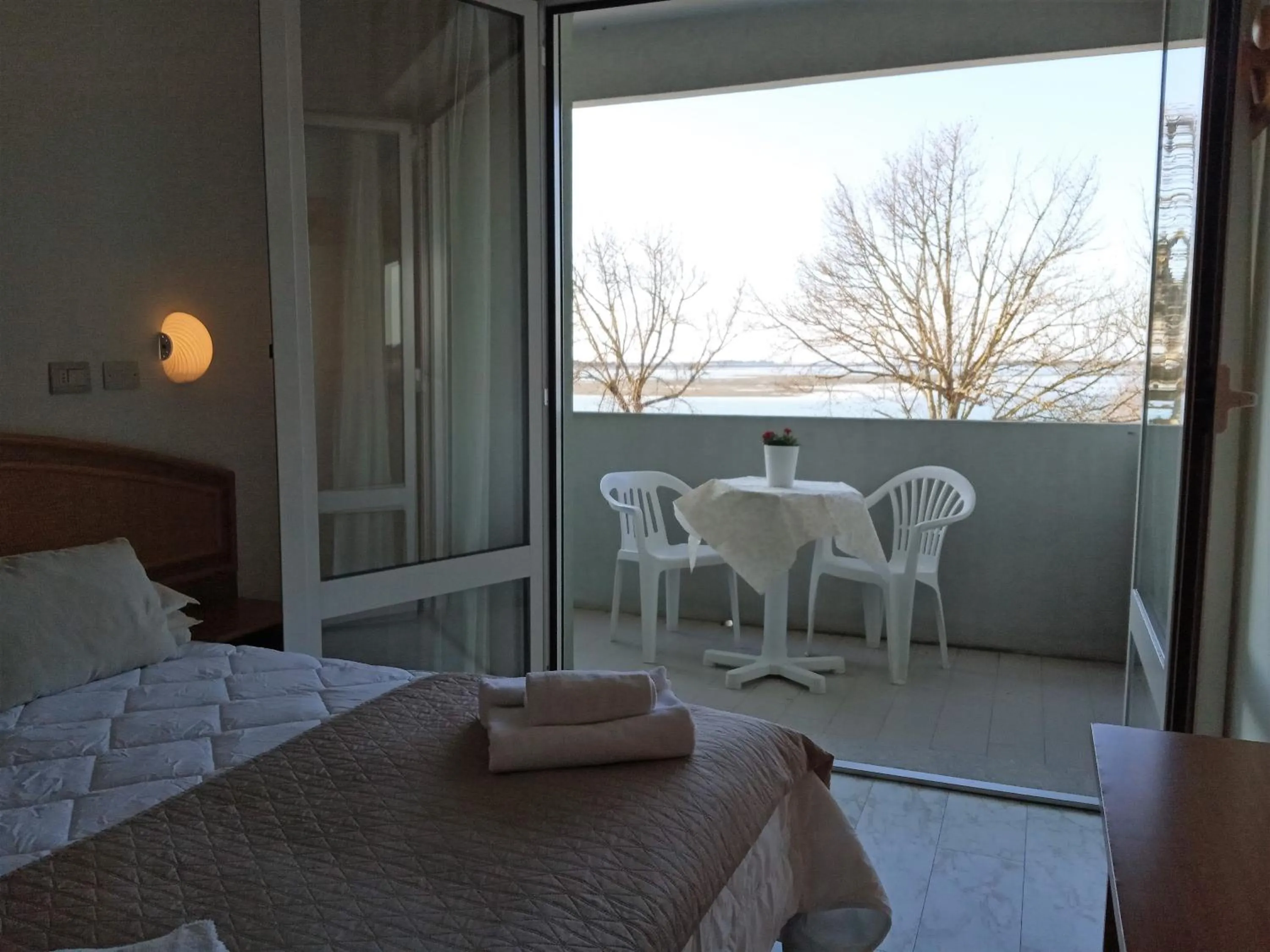 Bedroom, Bed in Hotel Capri