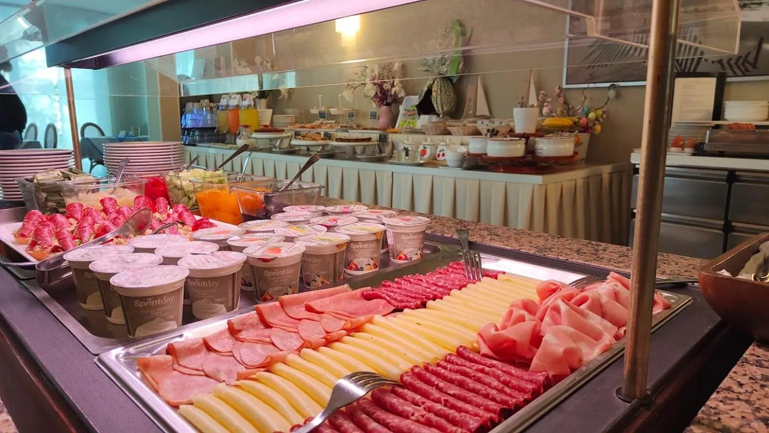 Food and drinks in Hotel Capri