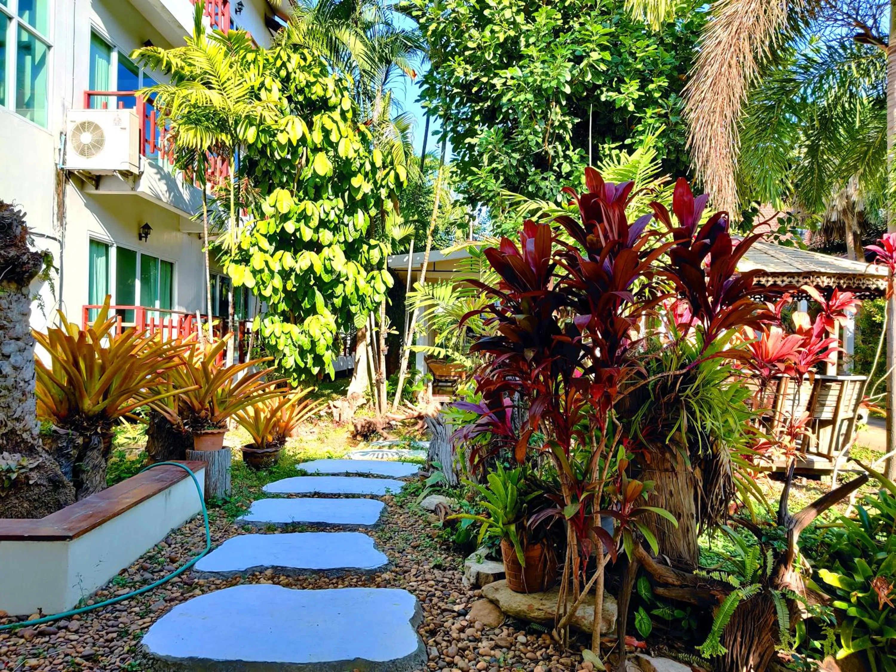 Property building in Thong Paeka Hotel