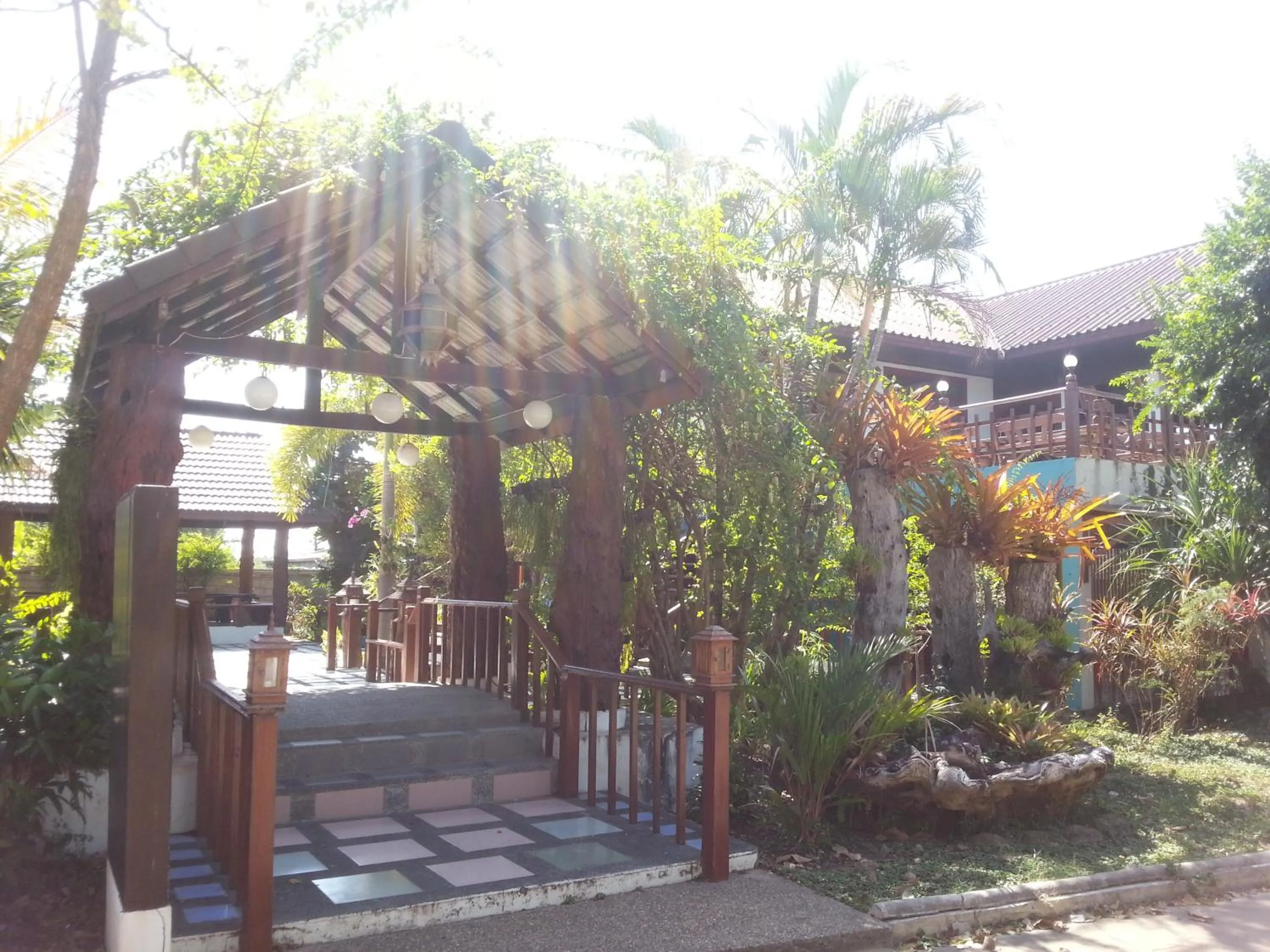 Balcony/Terrace in Thong Paeka Hotel