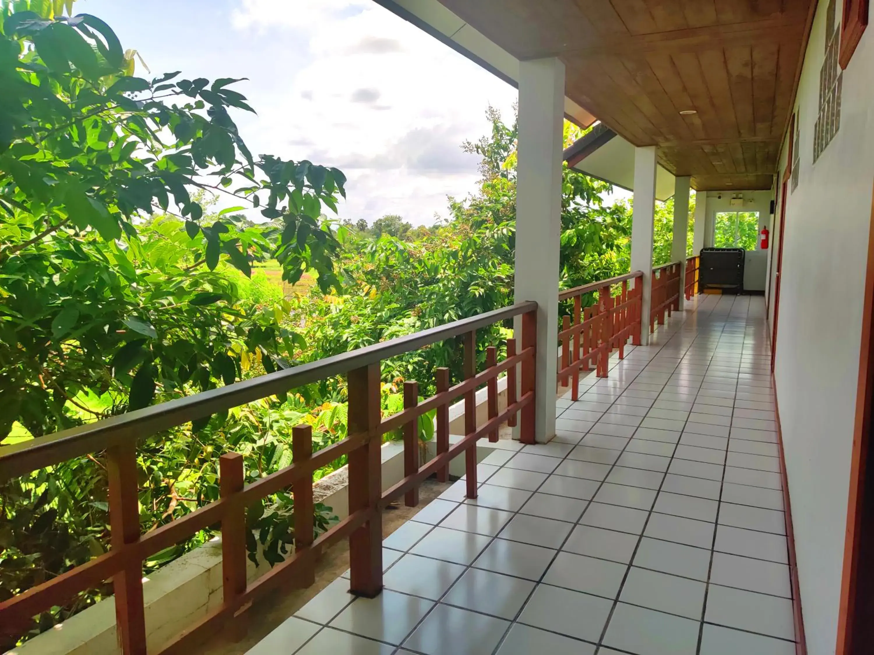 Suite in Thong Paeka Hotel Suite in Thong Paeka Hotel