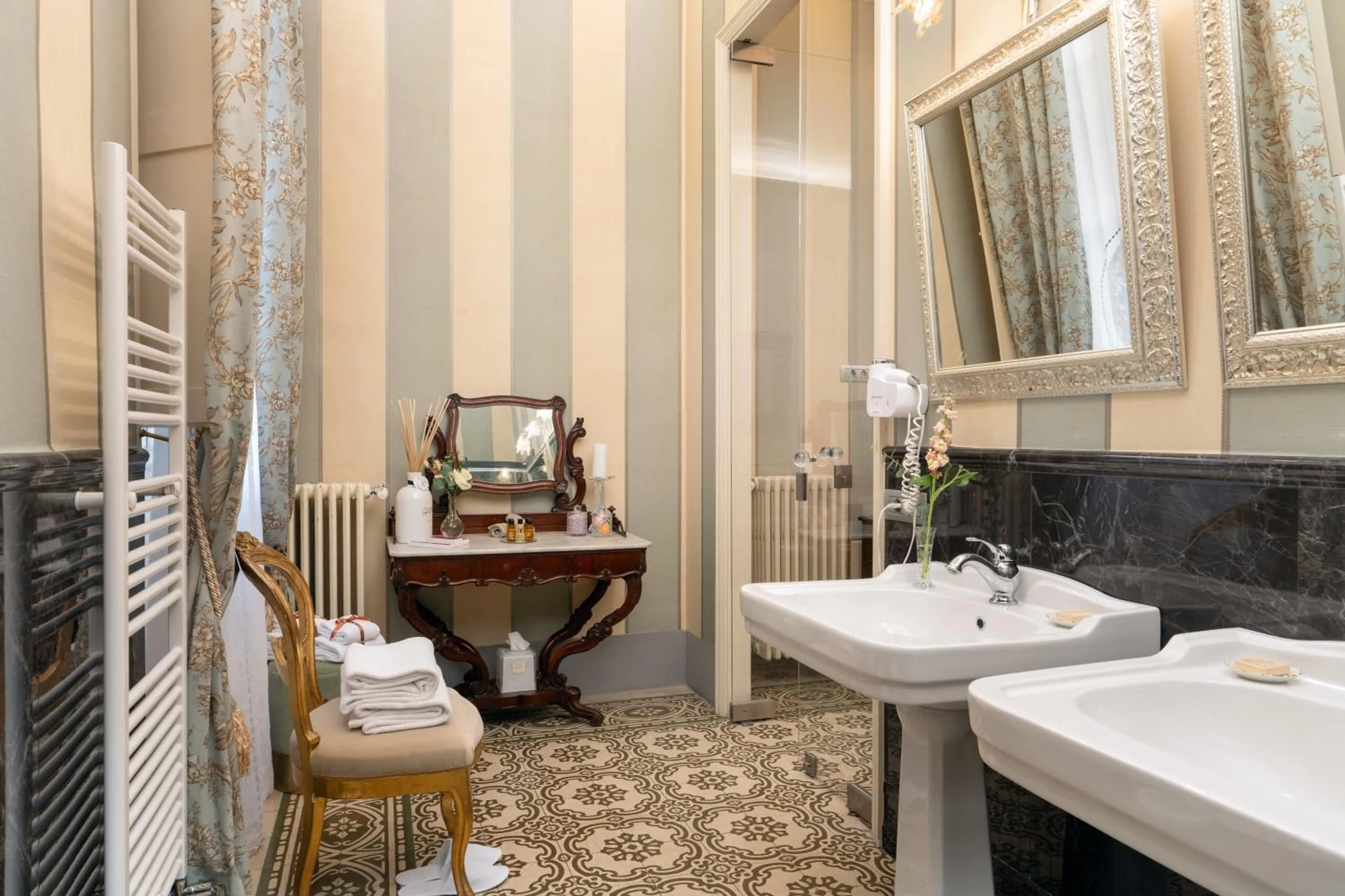 Piazza Pitti Palace - Residenza d'Epoca