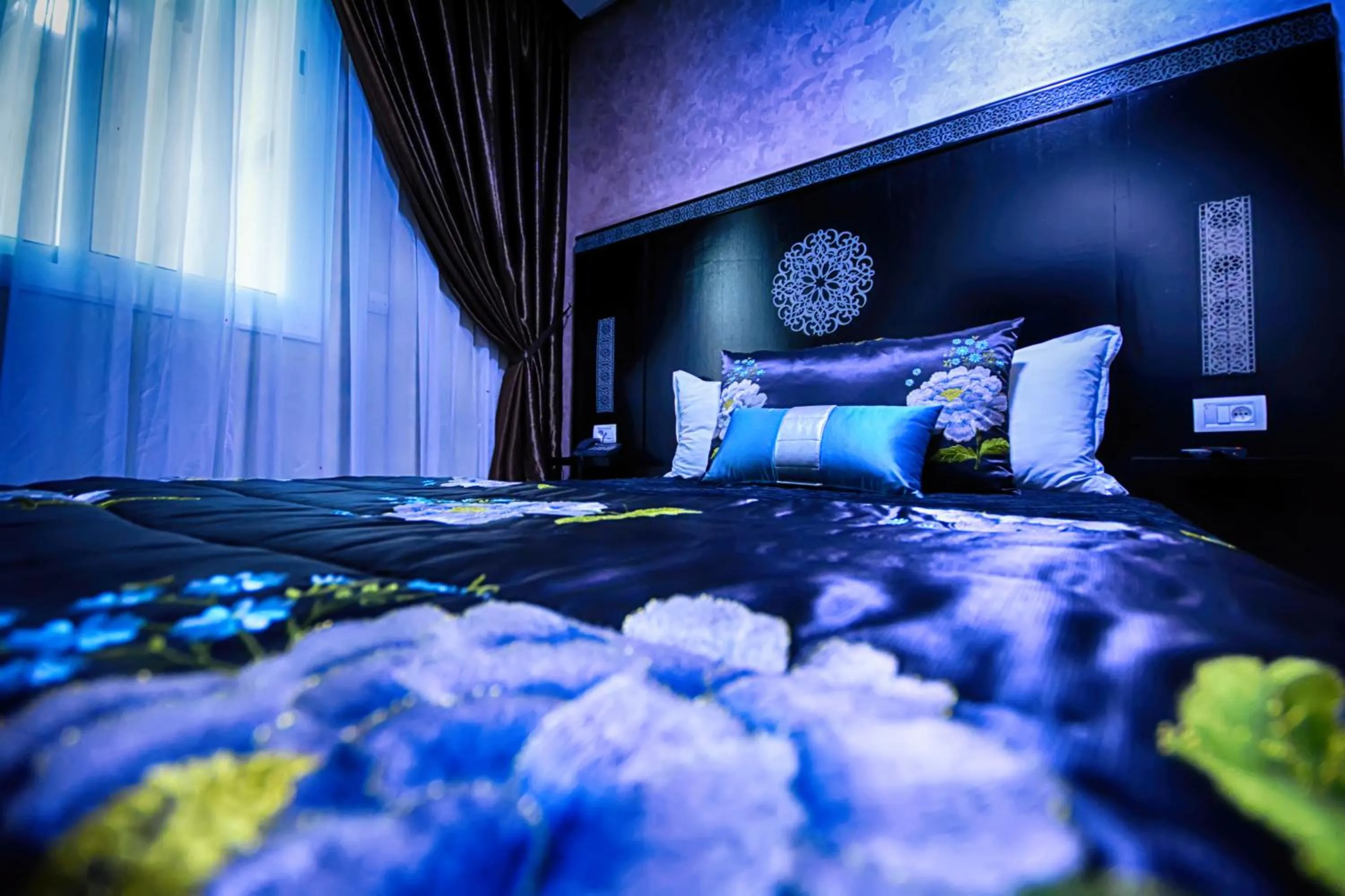 Photo of the whole room, Bed in Hotel Vents Des Iles