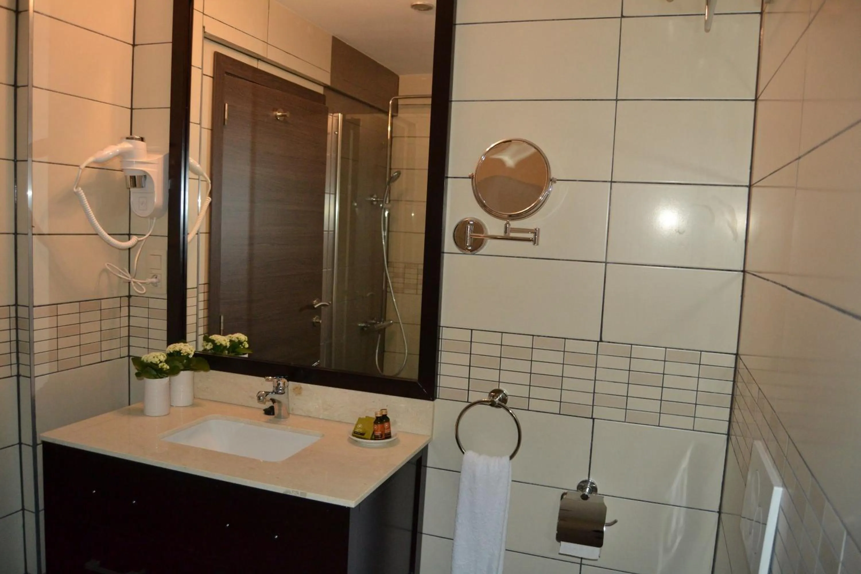 Bathroom in The Helmet Hotel