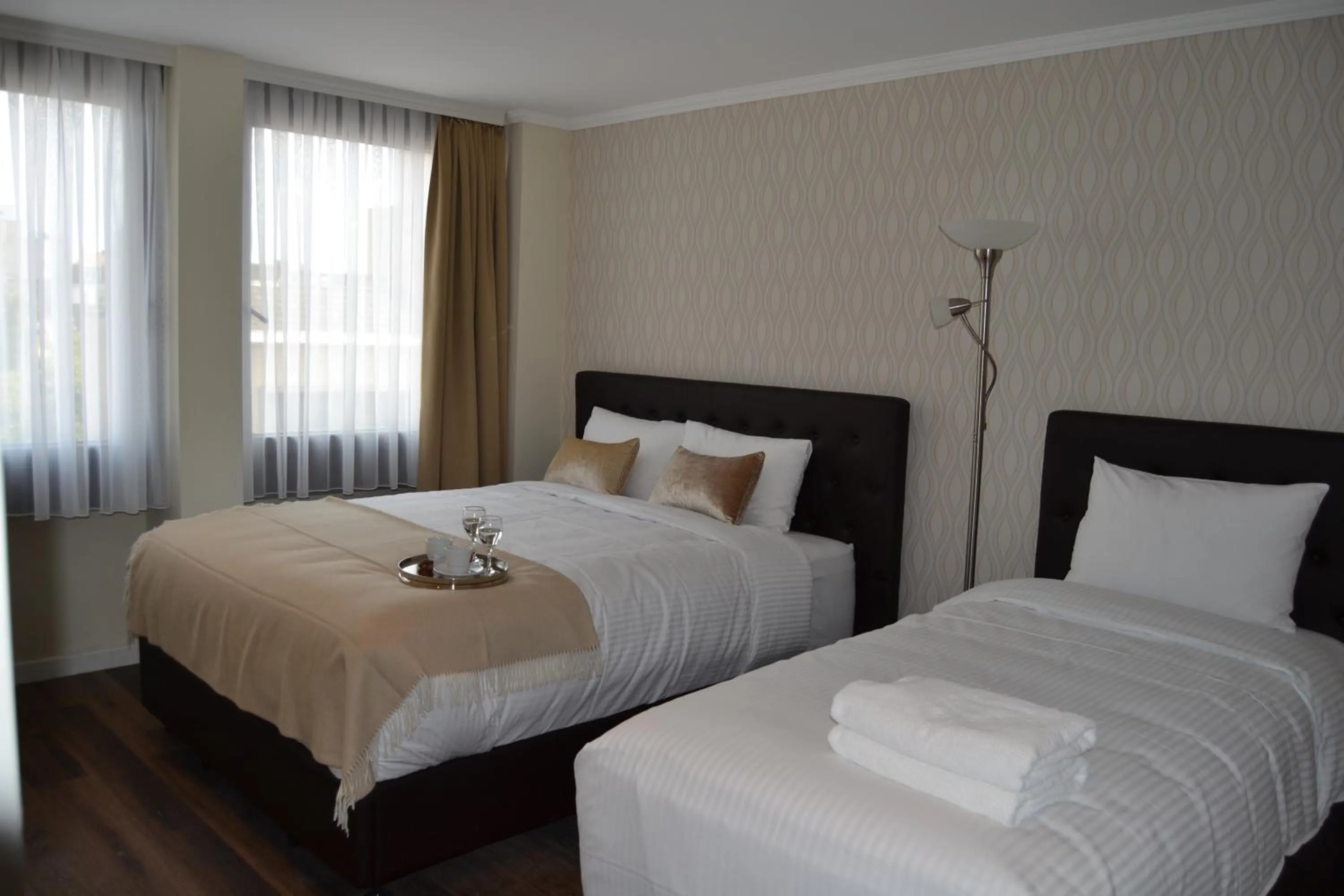 Bedroom, Bed in The Helmet Hotel