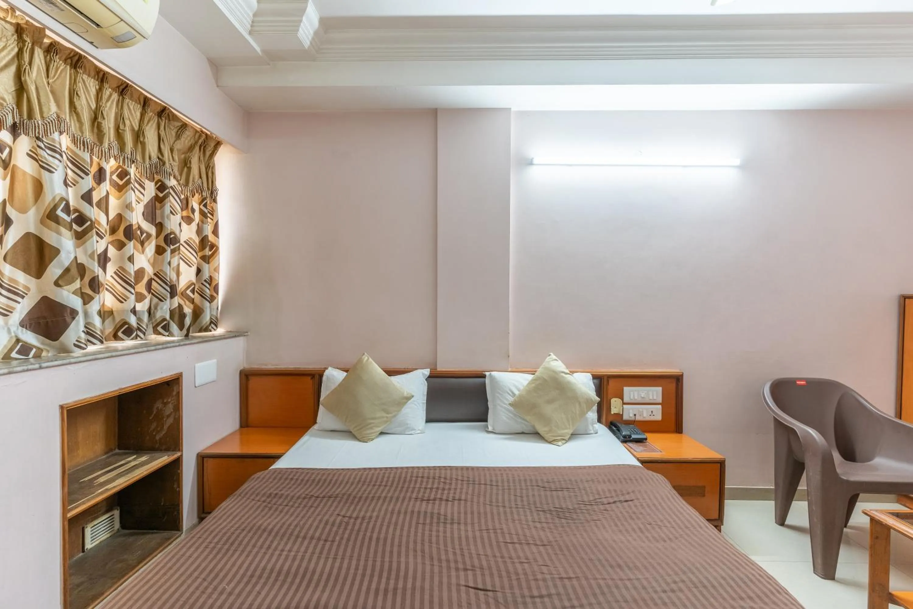 Photo of the whole room, Bed in Hotel Sanmati