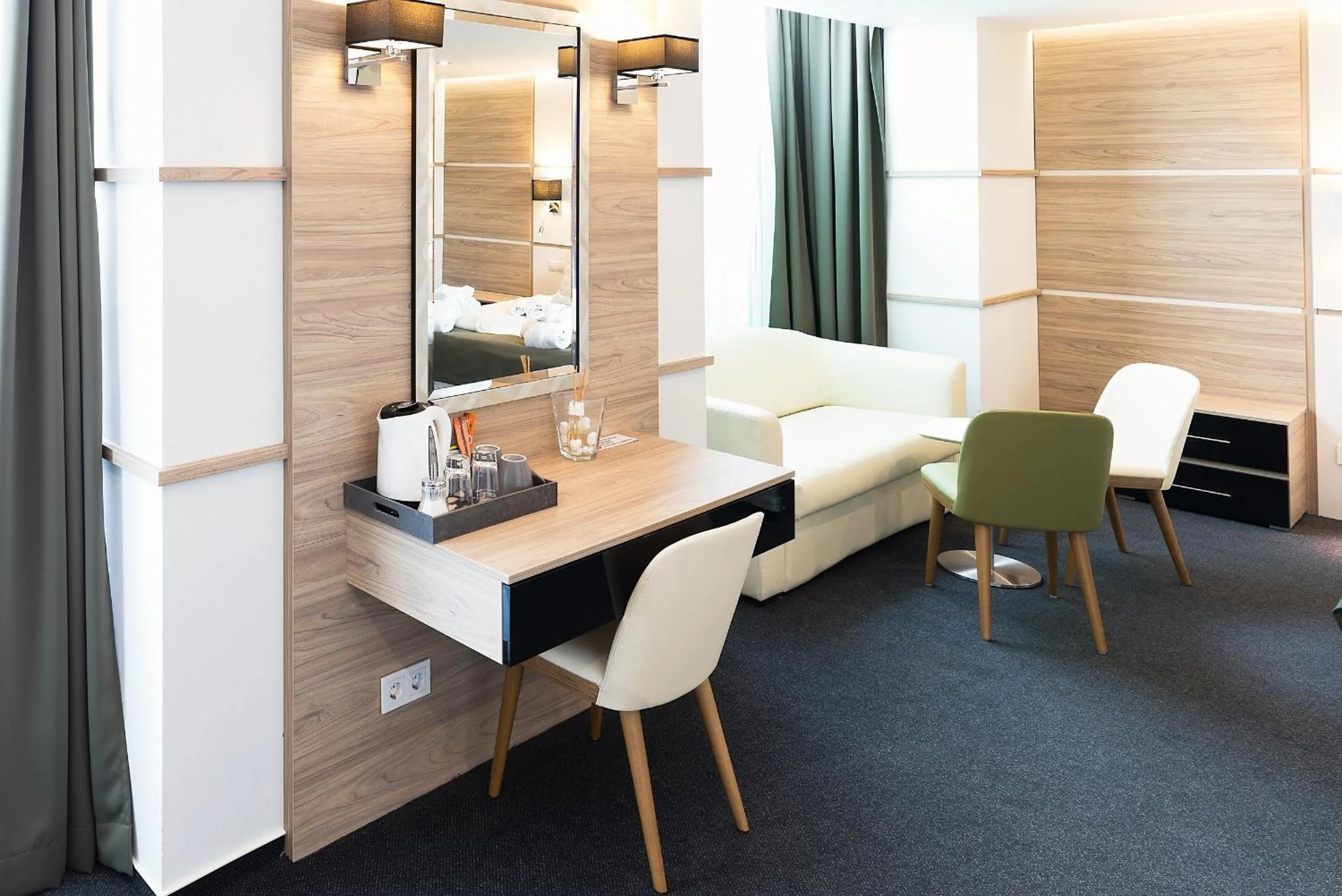 Coffee/tea facilities, Bed in Hotel Zena Beauty & Shopping Center