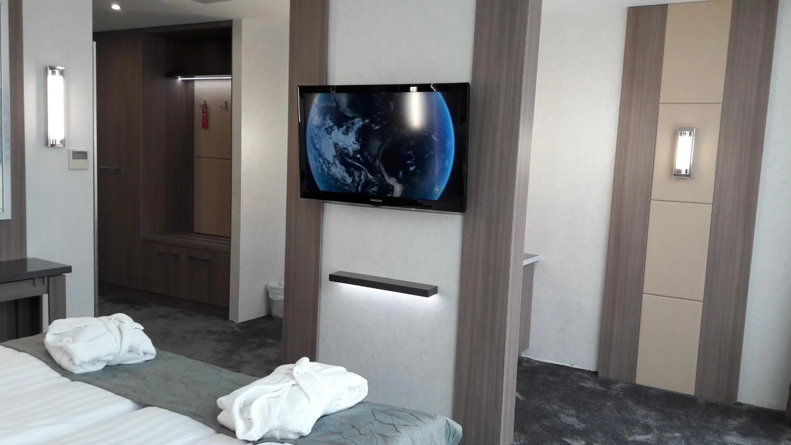 TV and multimedia, Bed in Hotel Zena Beauty & Shopping Center