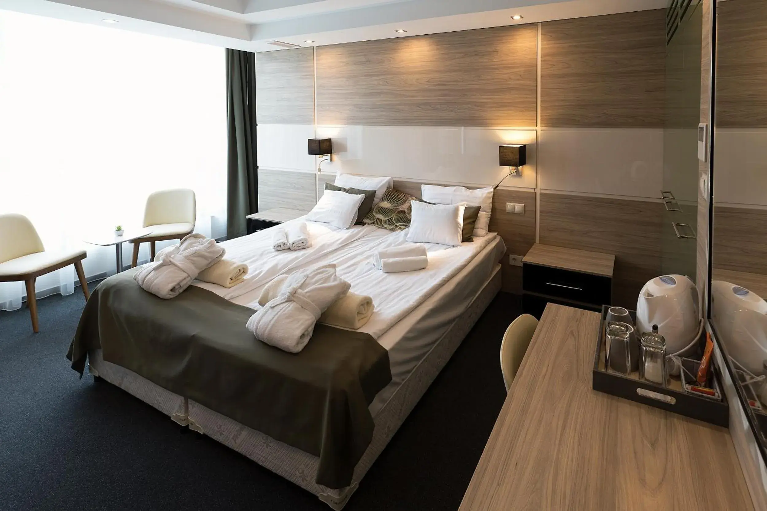 Deluxe Double or Twin Room with Garden - single occupancy in Hotel Zena Beauty & Shopping Center Deluxe Double or Twin Room with Garden - single occupancy in Hotel Zena Beauty & Shopping Center