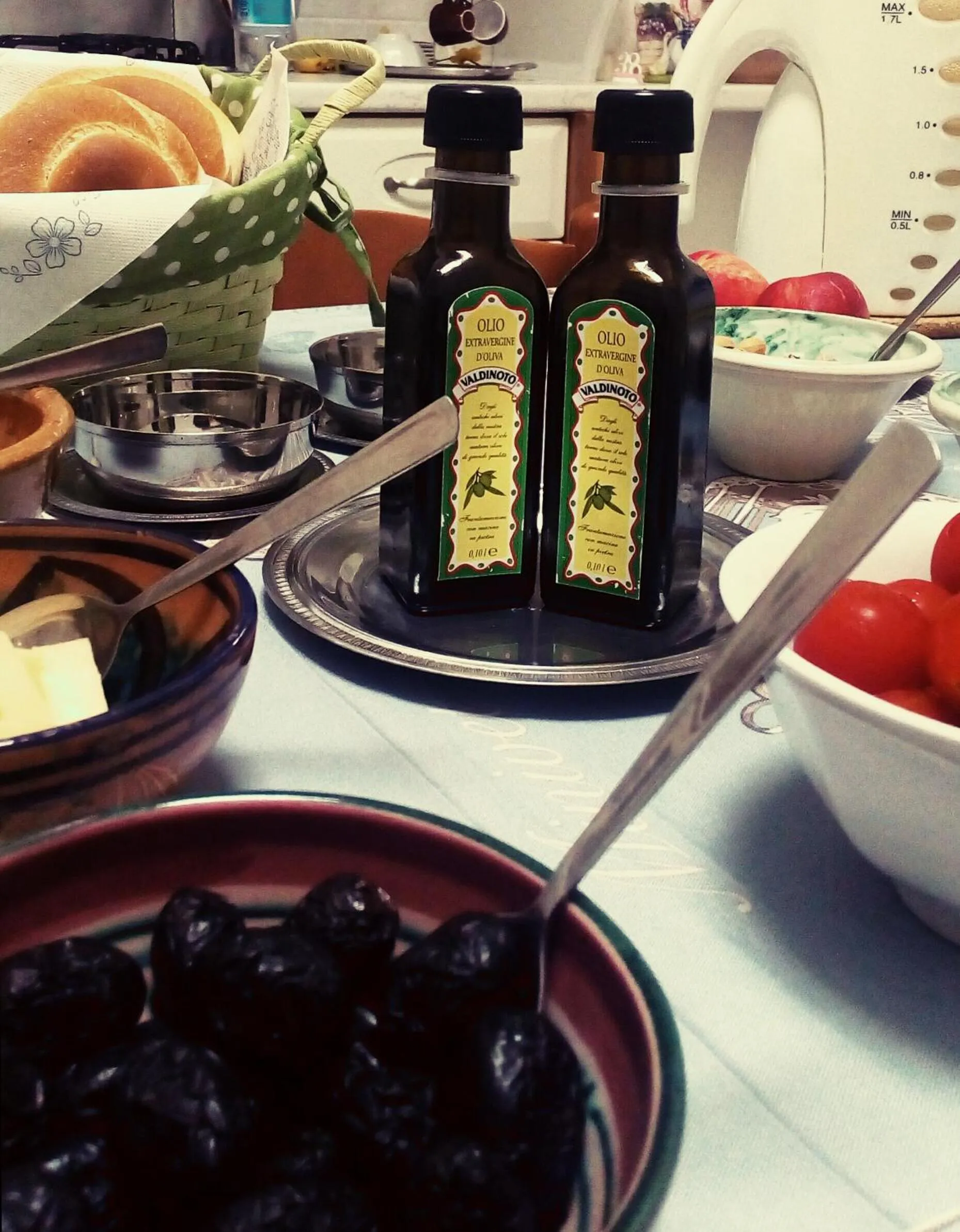 Breakfast in Elianthos B&B