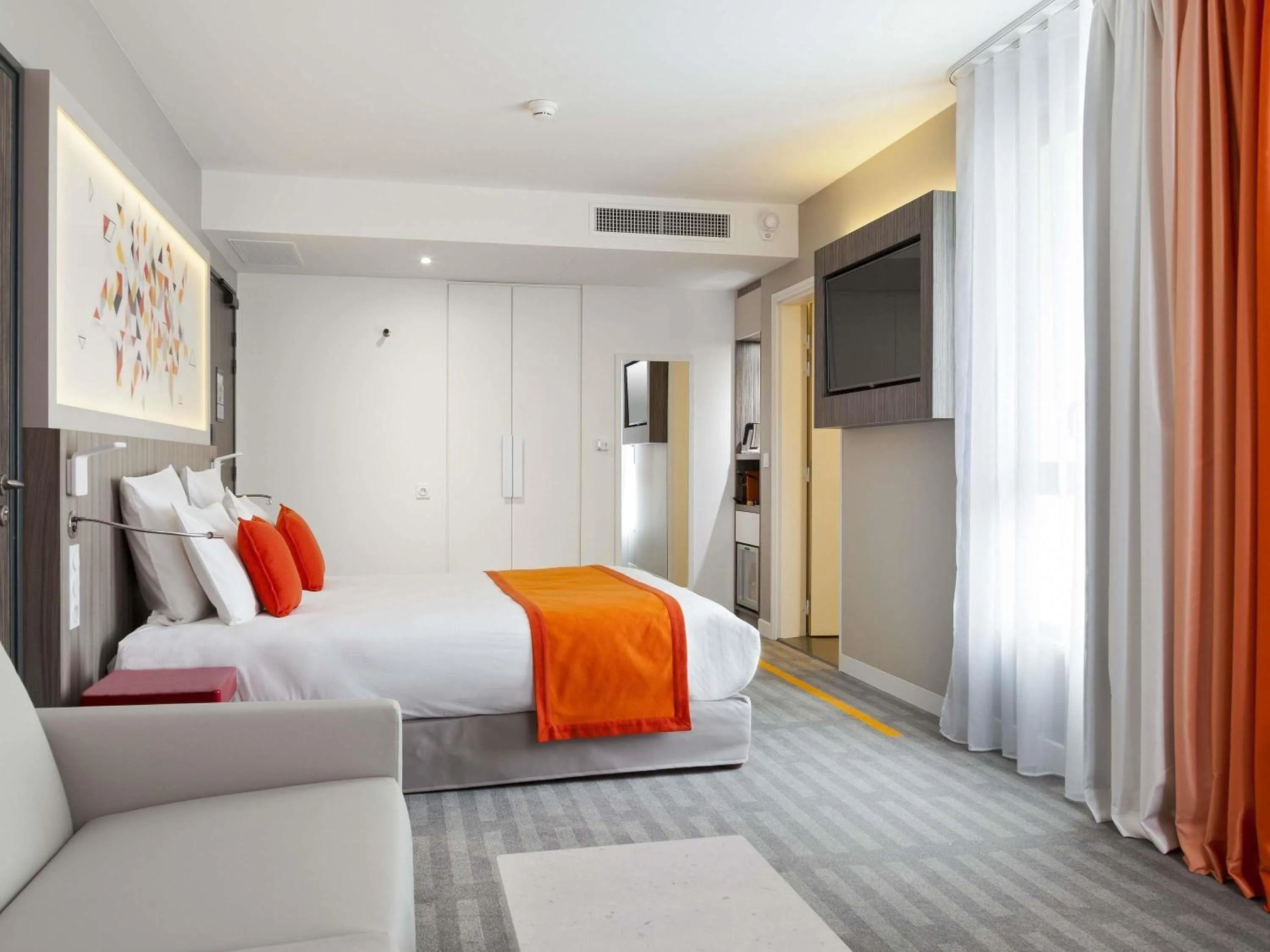 Bedroom, Bed in Mercure Toulouse Sud