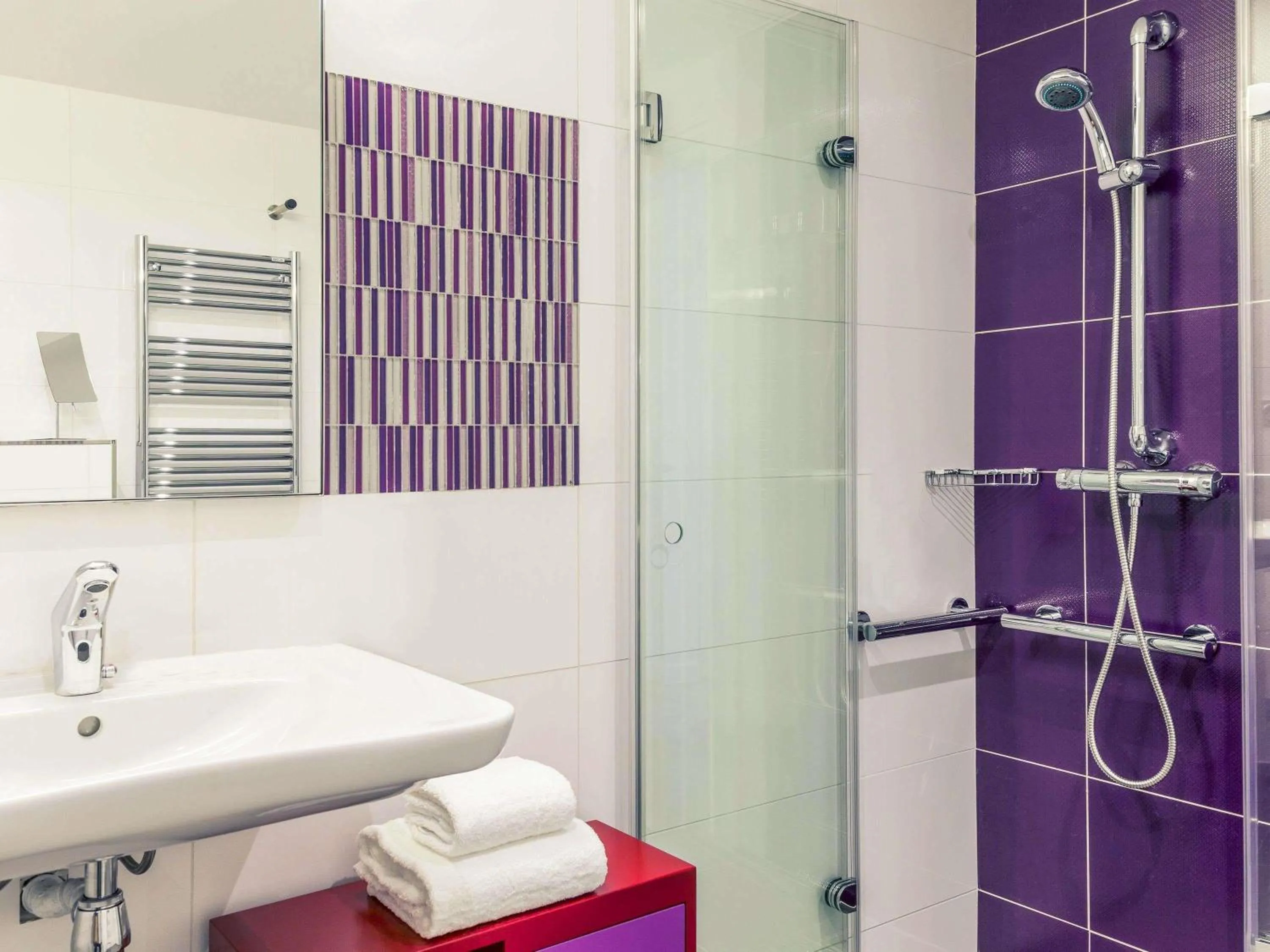 Bedroom in Mercure Toulouse Sud