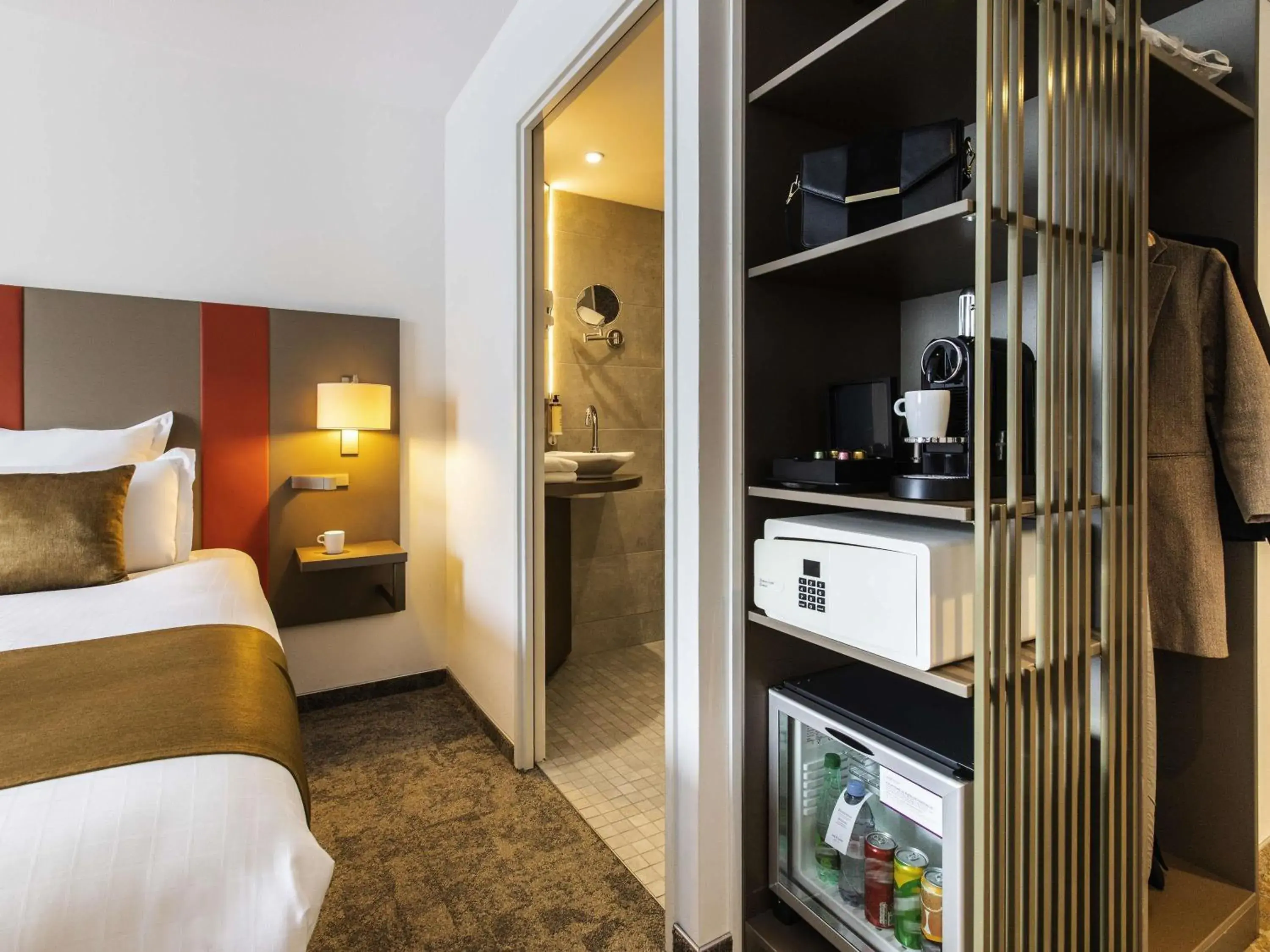 Privilege Twin Room in Mercure Belfort Centre Privilege Twin Room in Mercure Belfort Centre