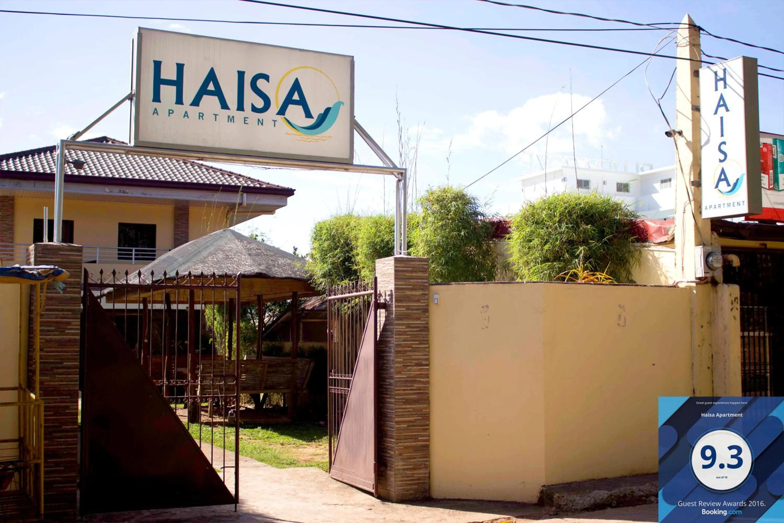 Facade/entrance in Haisa Apartment