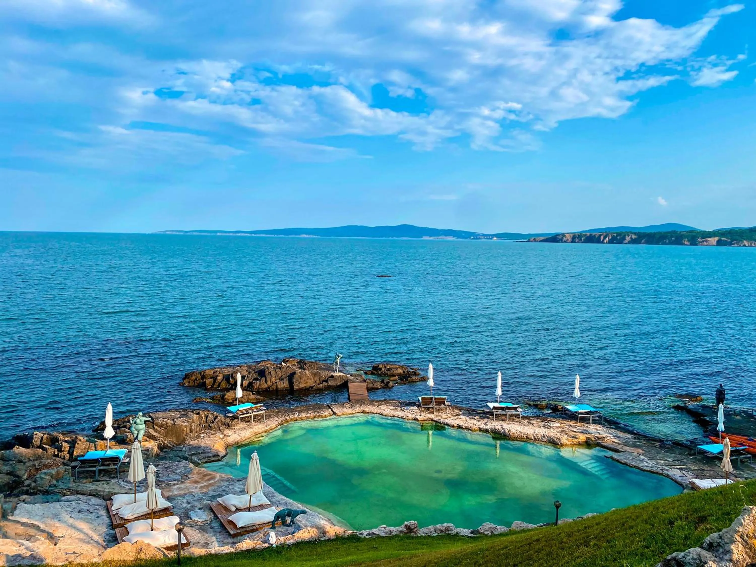 Lake view in Art Complex Anel