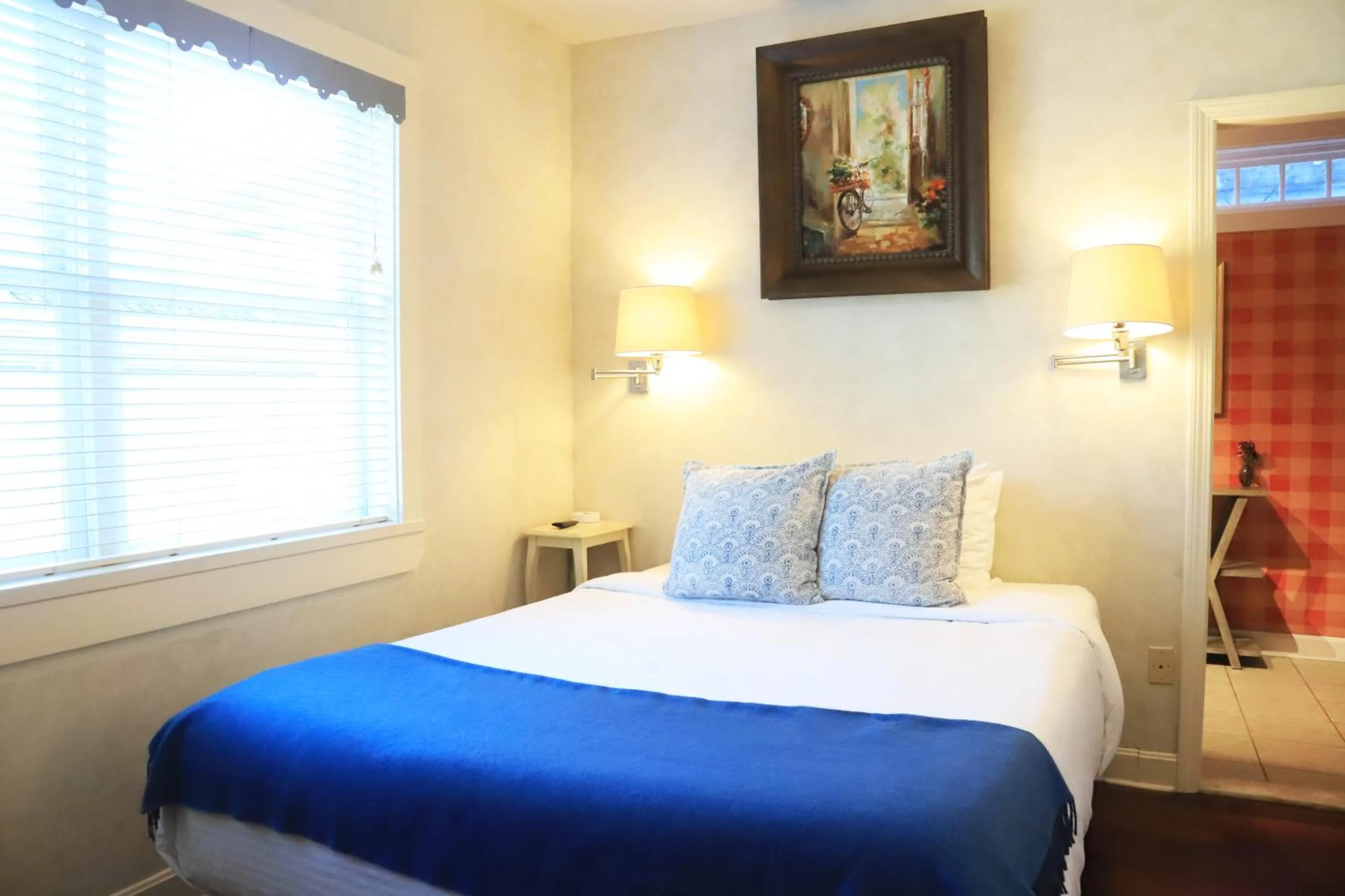 Bedroom, Bed in Hartstone Inn