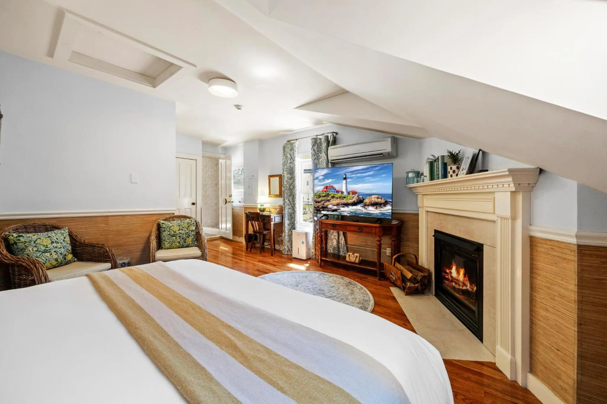 Bed in Hartstone Inn