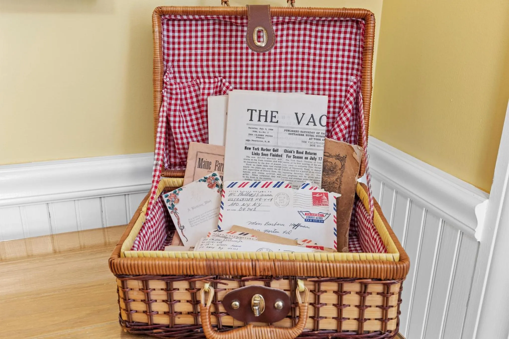 Decorative detail in Hartstone Inn
