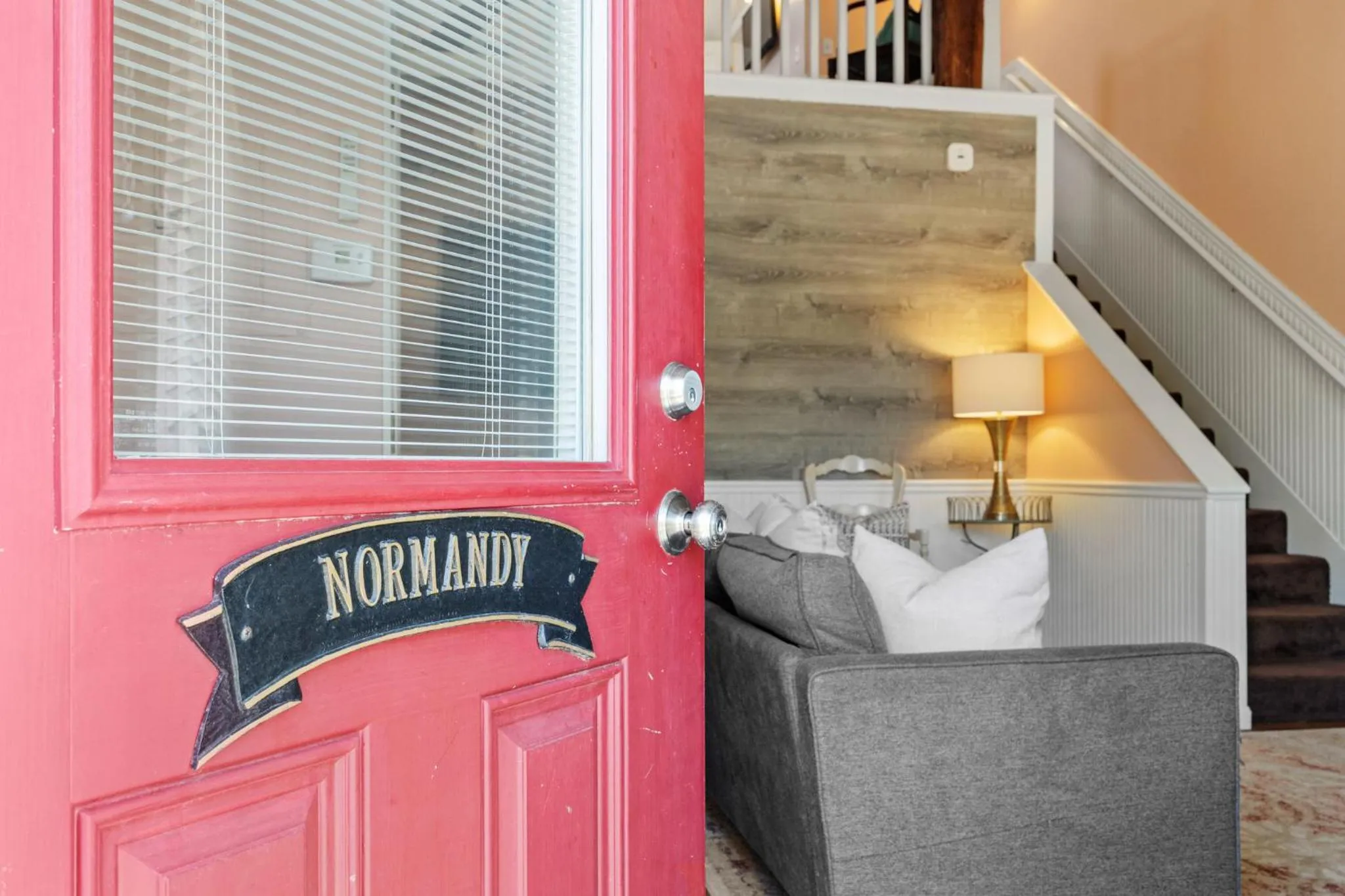 Facade/entrance in Hartstone Inn