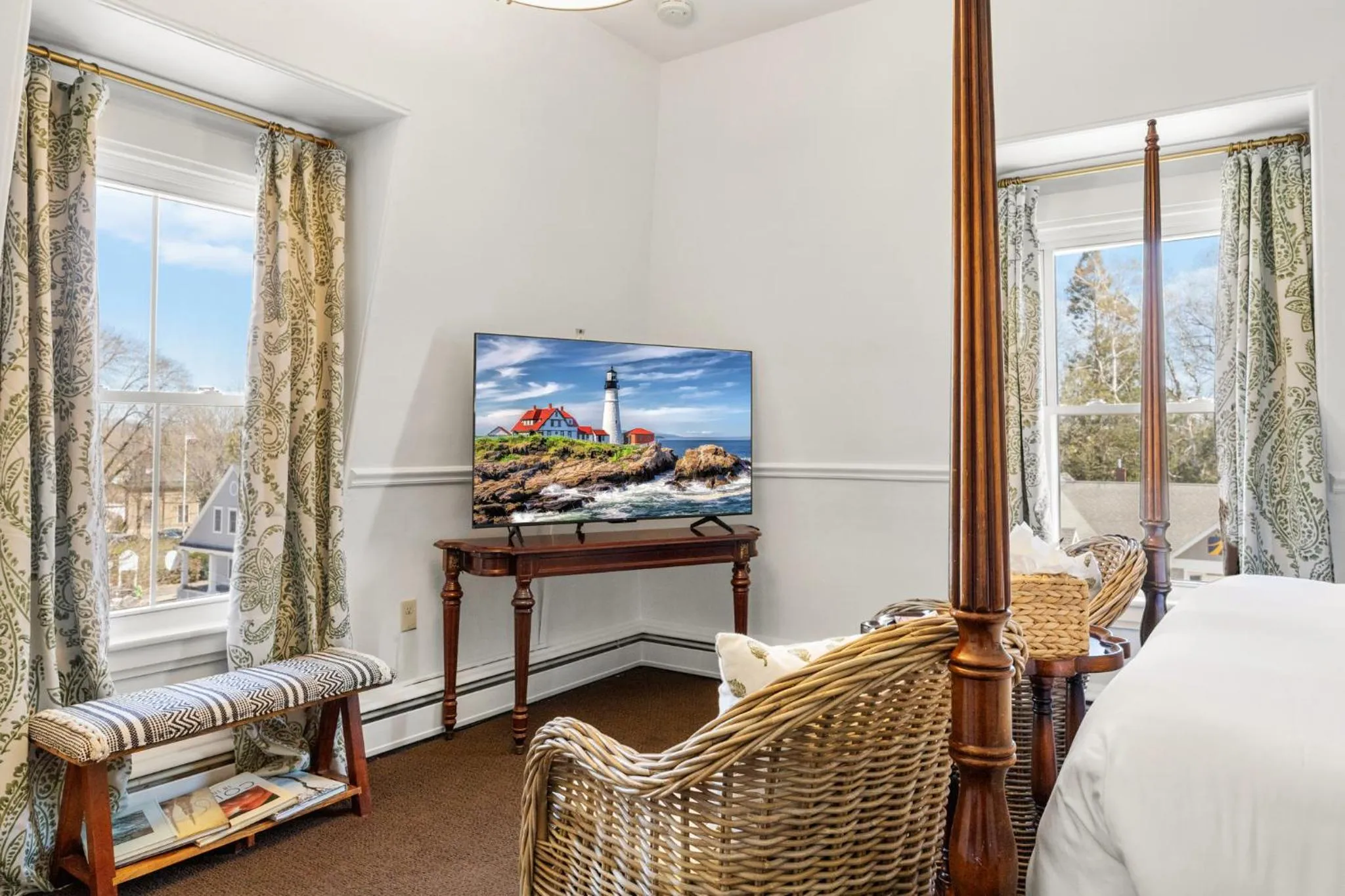 Bed in Hartstone Inn