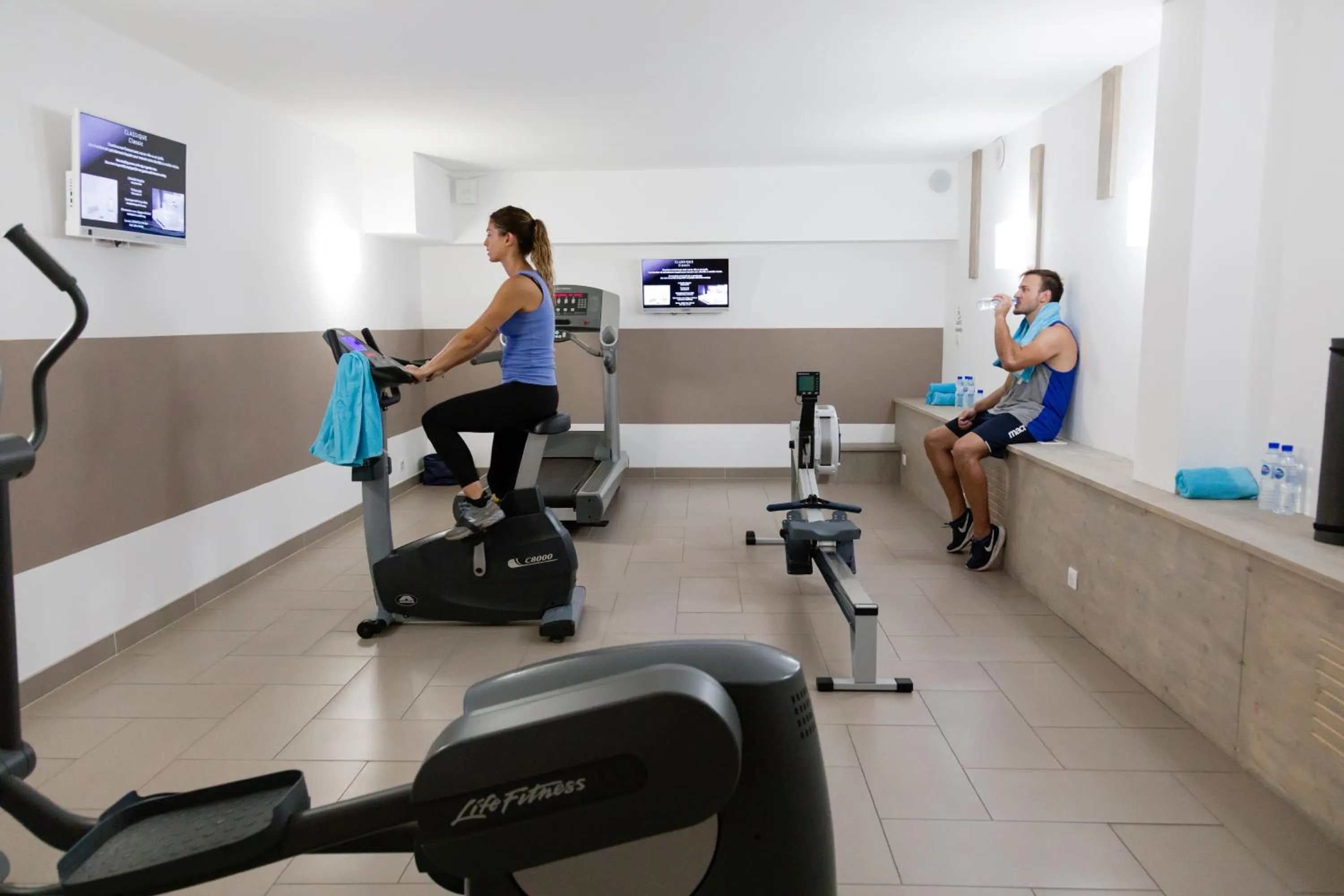 Fitness centre/facilities in Hôtel In Situ