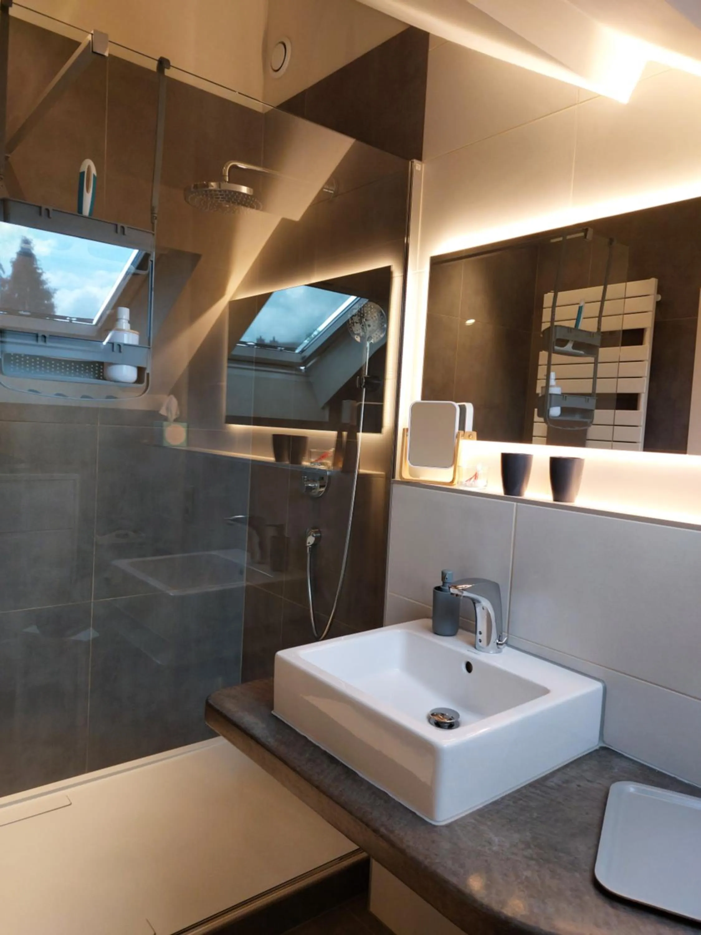 Shower in A L'inattendue